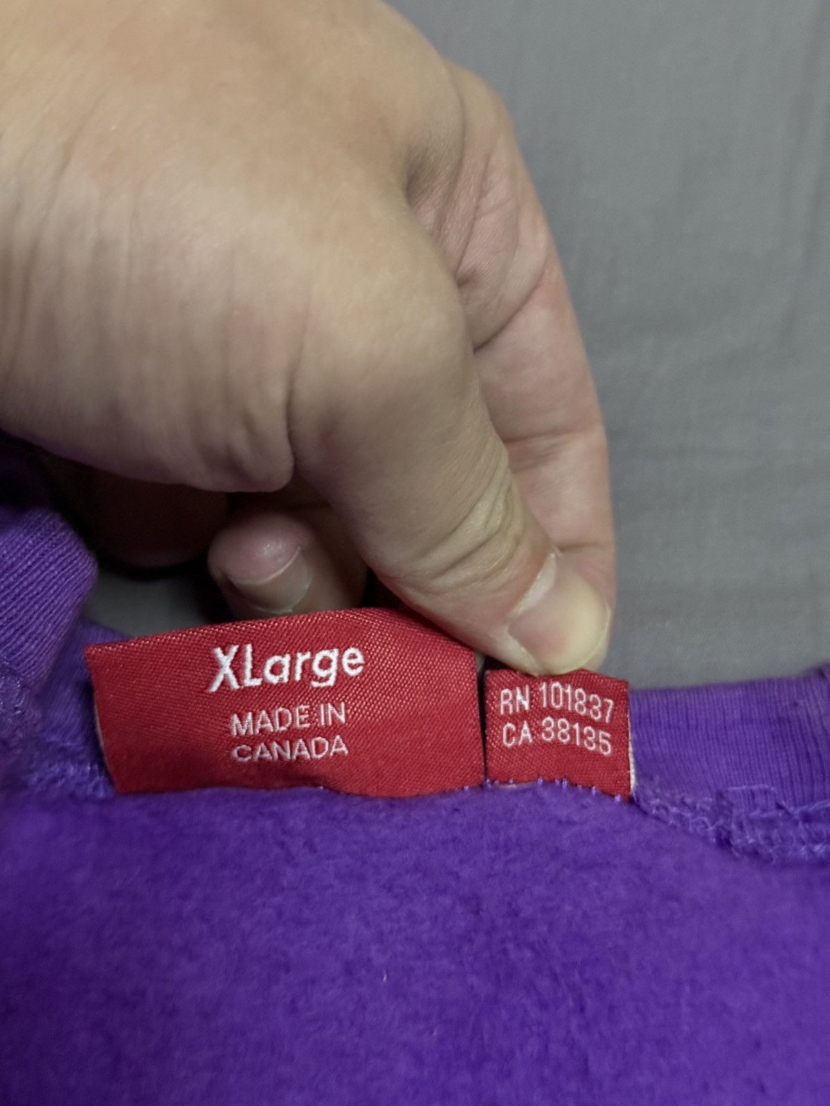 Supreme Supreme purple world famous crewneck xl size Size US XL / EU 56 / 4 - 4 Thumbnail
