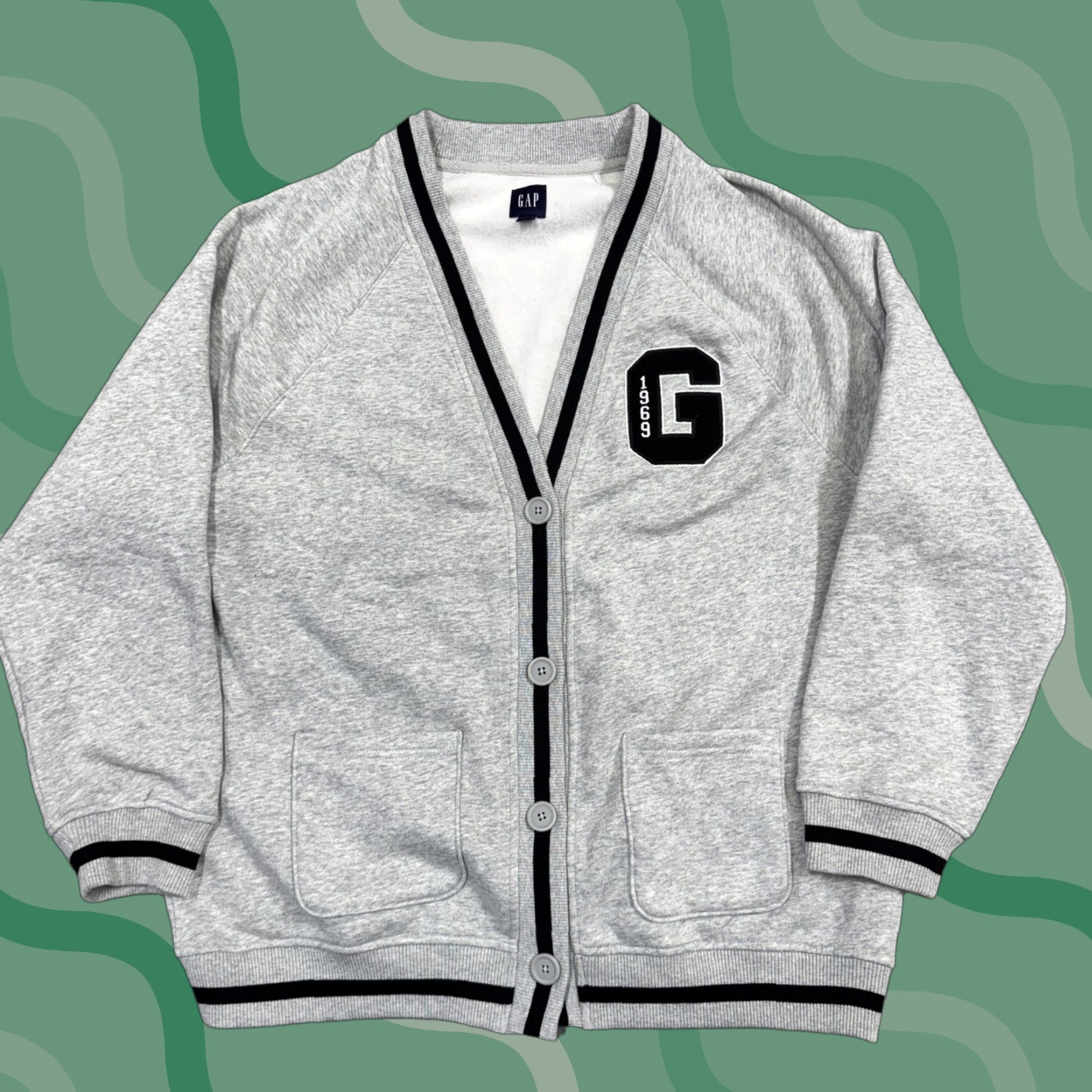 Gap GAP Sweater Womens Medium Gray 1969 G Logo Varsity Button Cardigan Fleece Knit V-Neck College Pattern Solid Pockets Vintage: No Size M / US 6-8 / IT 42-44 - 1 Thumbnail
