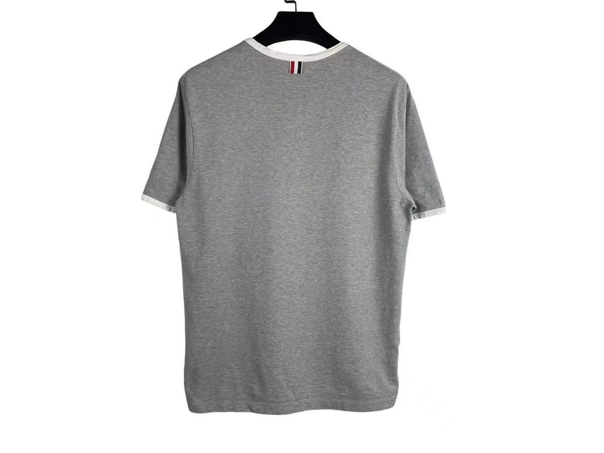Thom Browne Thom Browne Logo Patch Short-Sleeves Tee Size US M / EU 48-50 / 2 - 2 Thumbnail