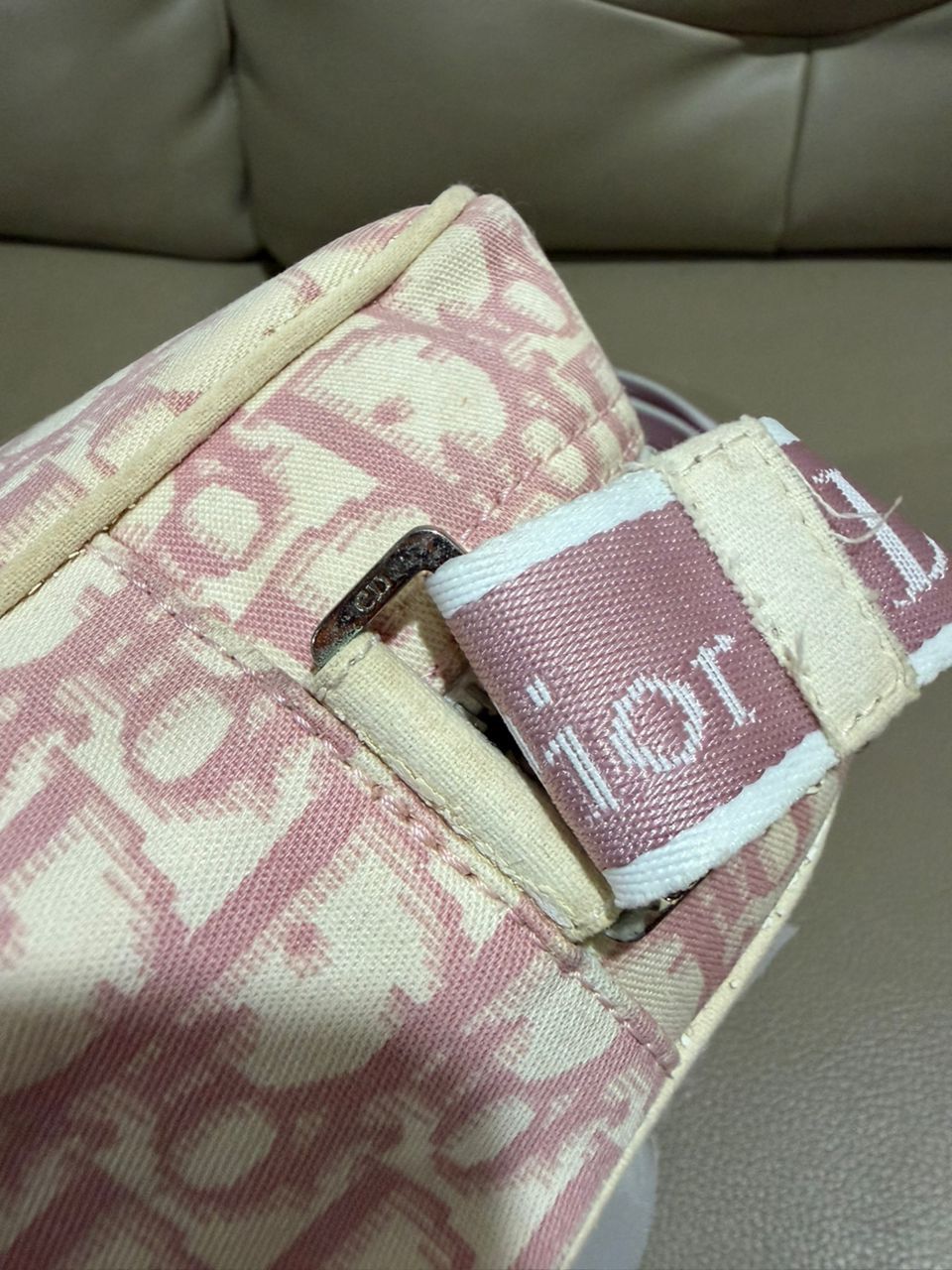 Dior Authentic Christian Dior Pink Floral Trotter Oblique Bag Size ONE SIZE - 11 Thumbnail