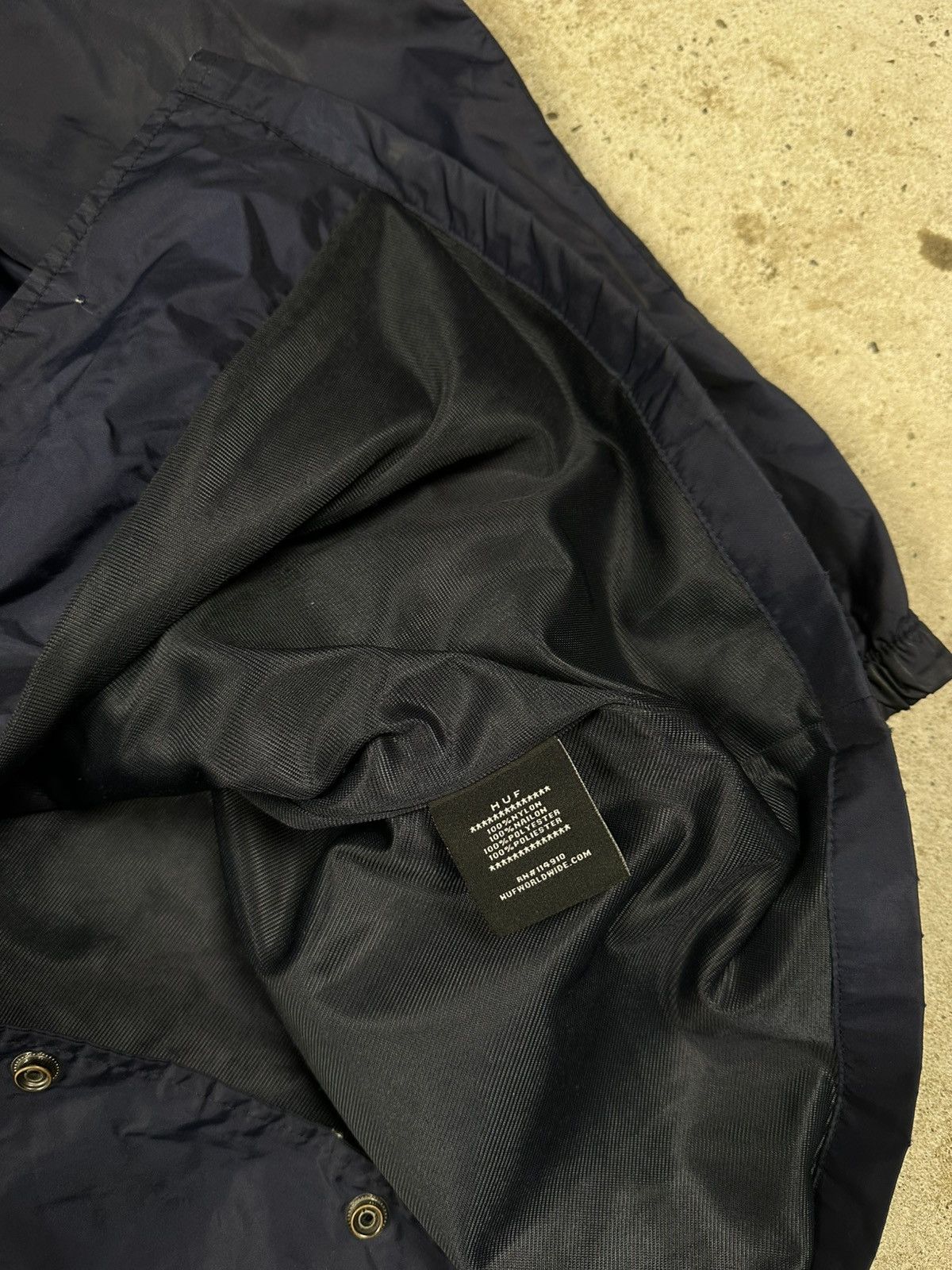 Huf HUF Navy Coach Light Nylon Jacket Big Logo Pink Size US L / EU 52-54 / 3 - 8 Thumbnail