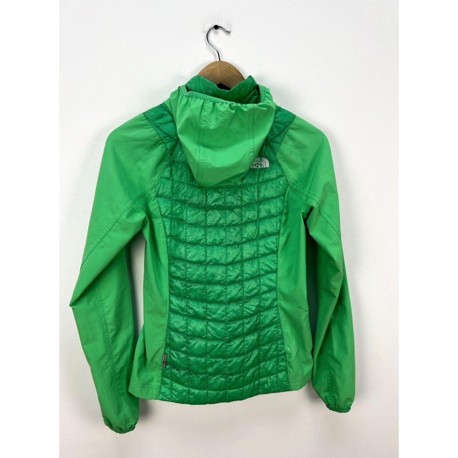 The North Face The North Face Thermoball Jacket Womens Quilted Hooded Nylon Green S Autumn, Casual, Travel, Regular Fit, Size S, Green, The North Face Size S / US 4 / IT 40 - 2 Thumbnail
