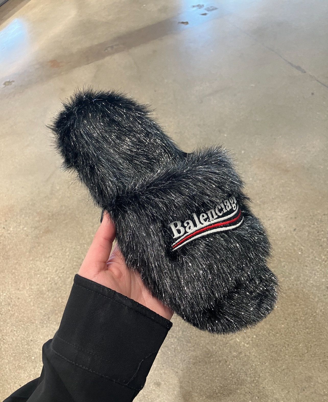 Balenciaga Balenciaga Campaign Faux Fur Furry Slide Metallic Size US 10 / IT 40 - 1 Thumbnail