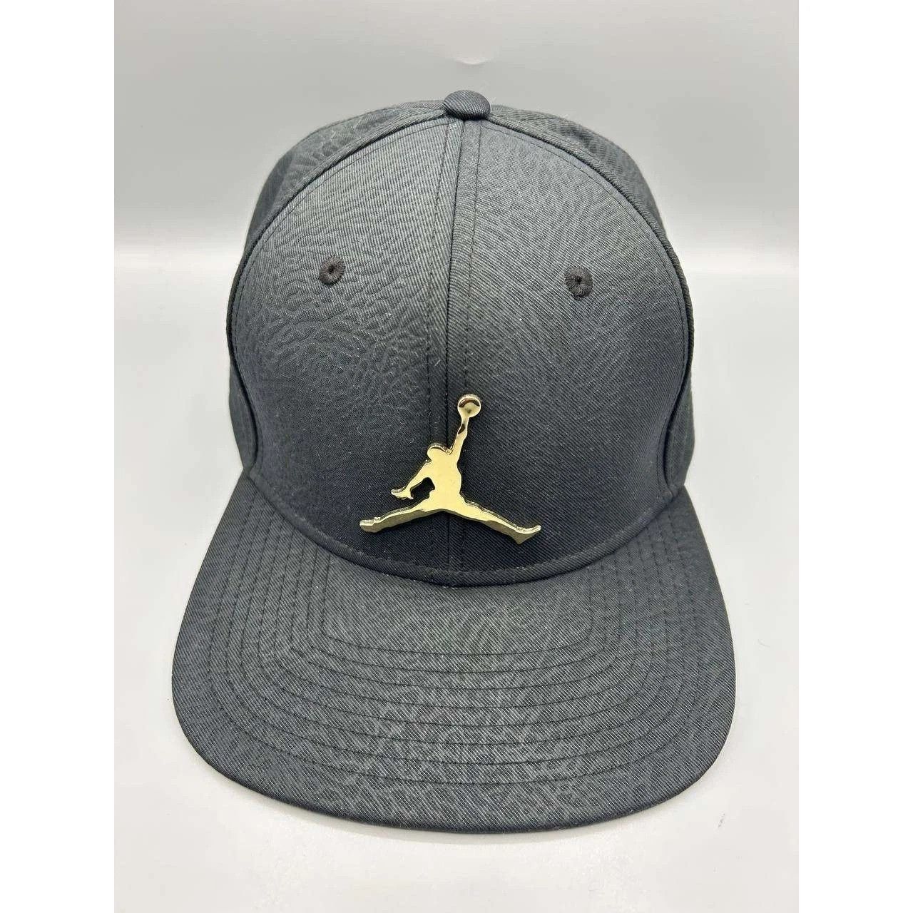 Jordan Brand Air Jordan Hat Men Cement Elephant Metal Logo Snap Back Size ONE SIZE - 1 Thumbnail