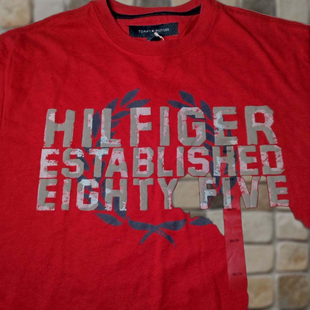 Tommy Hilfiger Tommy Hilfiger Shirt Men XS Red Puffy Graphic T Short Sleeve New 2011 Size US XS / EU 42 / 0 - 1 Thumbnail