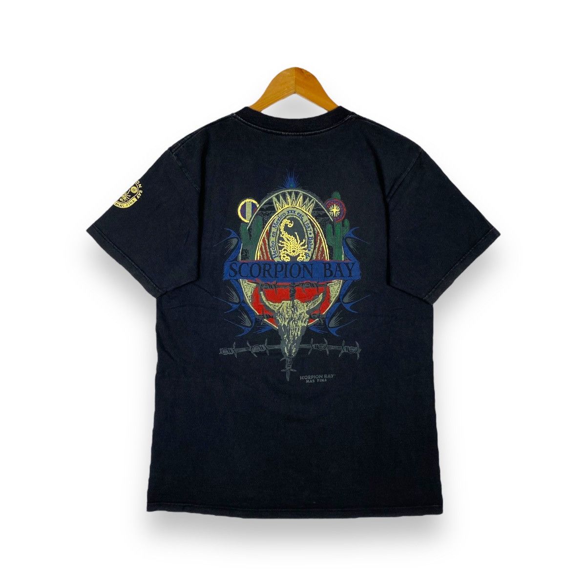 Vintage Vintage 90's SCORPION BAY Hecho En Mexico Graphic Surf Tee Size US M / EU 48-50 / 2 - 1 Thumbnail