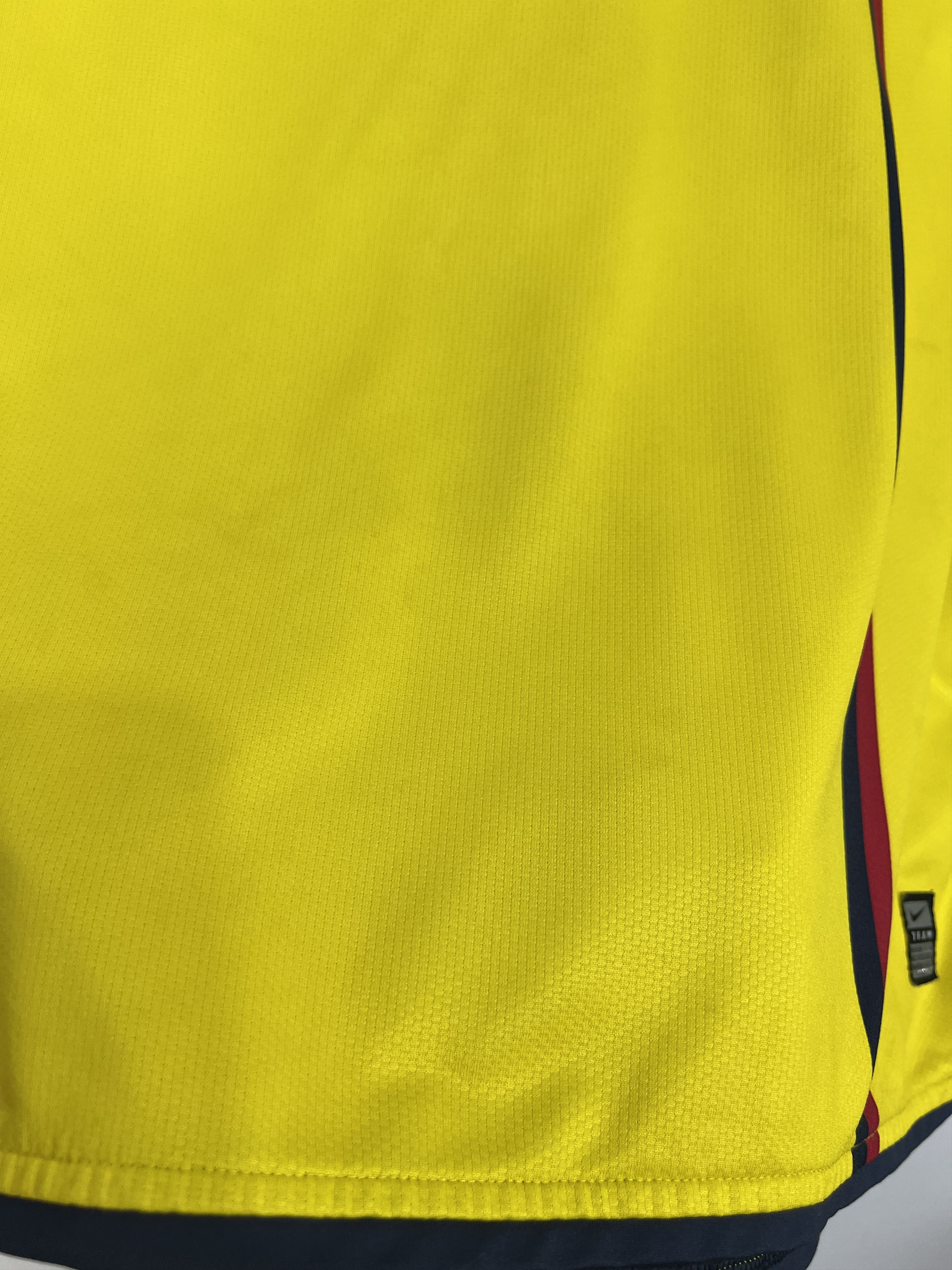 Nike Barcelona Away football shirt 2008 Soccer Nike Jersey Mens Size US S / EU 44-46 / 1 - 7 Thumbnail