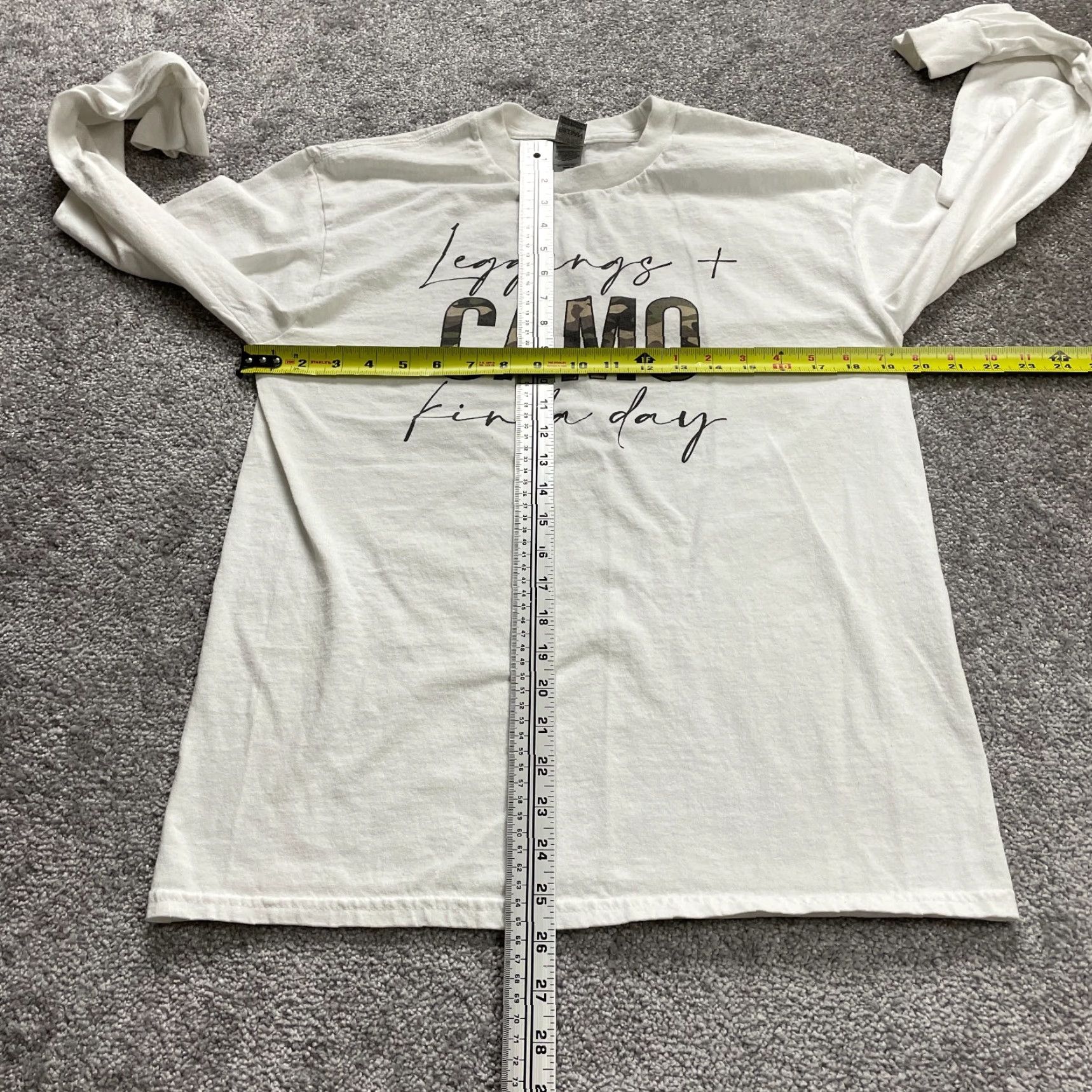 Gildan Gildan Ultra Cotton Shirt Women Medium White Long Sleeve Rose Pattern Womens Size M / US 6-8 / IT 42-44 - 6 Thumbnail