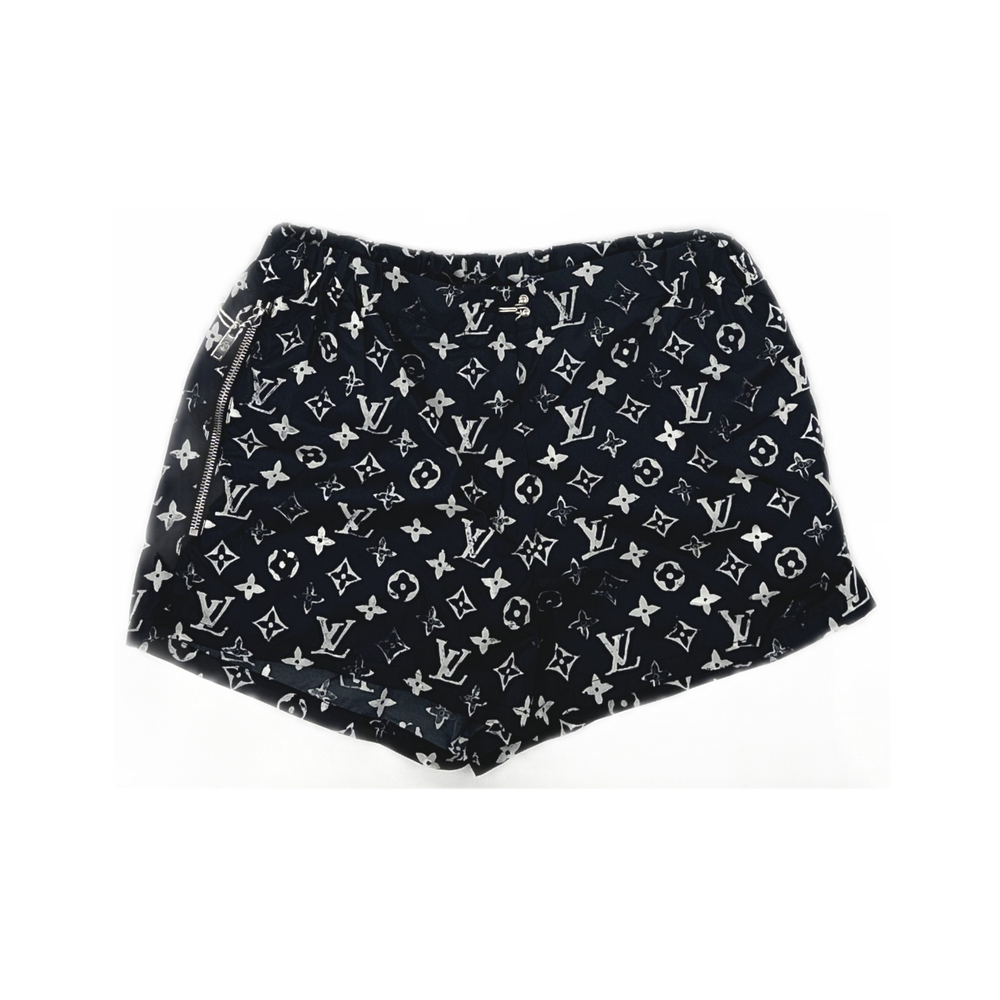 Louis Vuitton Louis Vuitton Monogram Print Nylon Shorts 36 Size 26" / US 2 / IT 38 - 1 Thumbnail