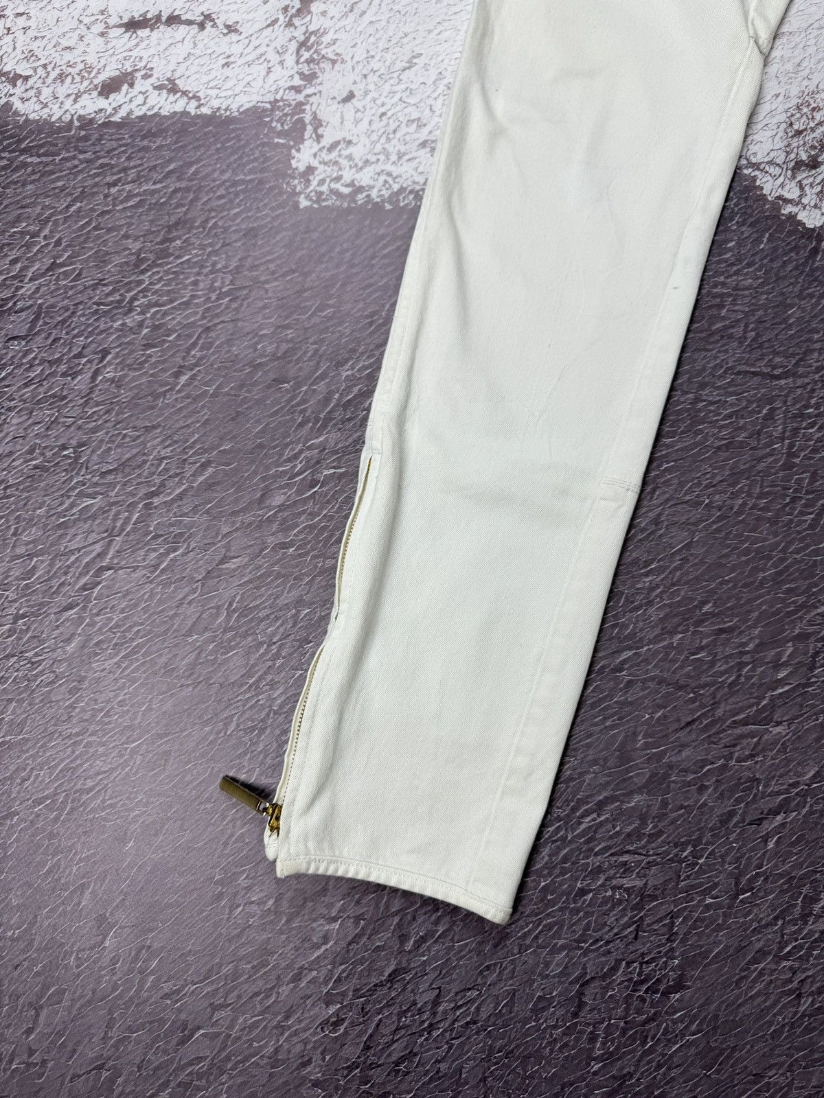 Roberto Cavalli Roberto Cavalli vintage white zipper casual classic pants Size 28" / US 6 / IT 42 - 5 Thumbnail