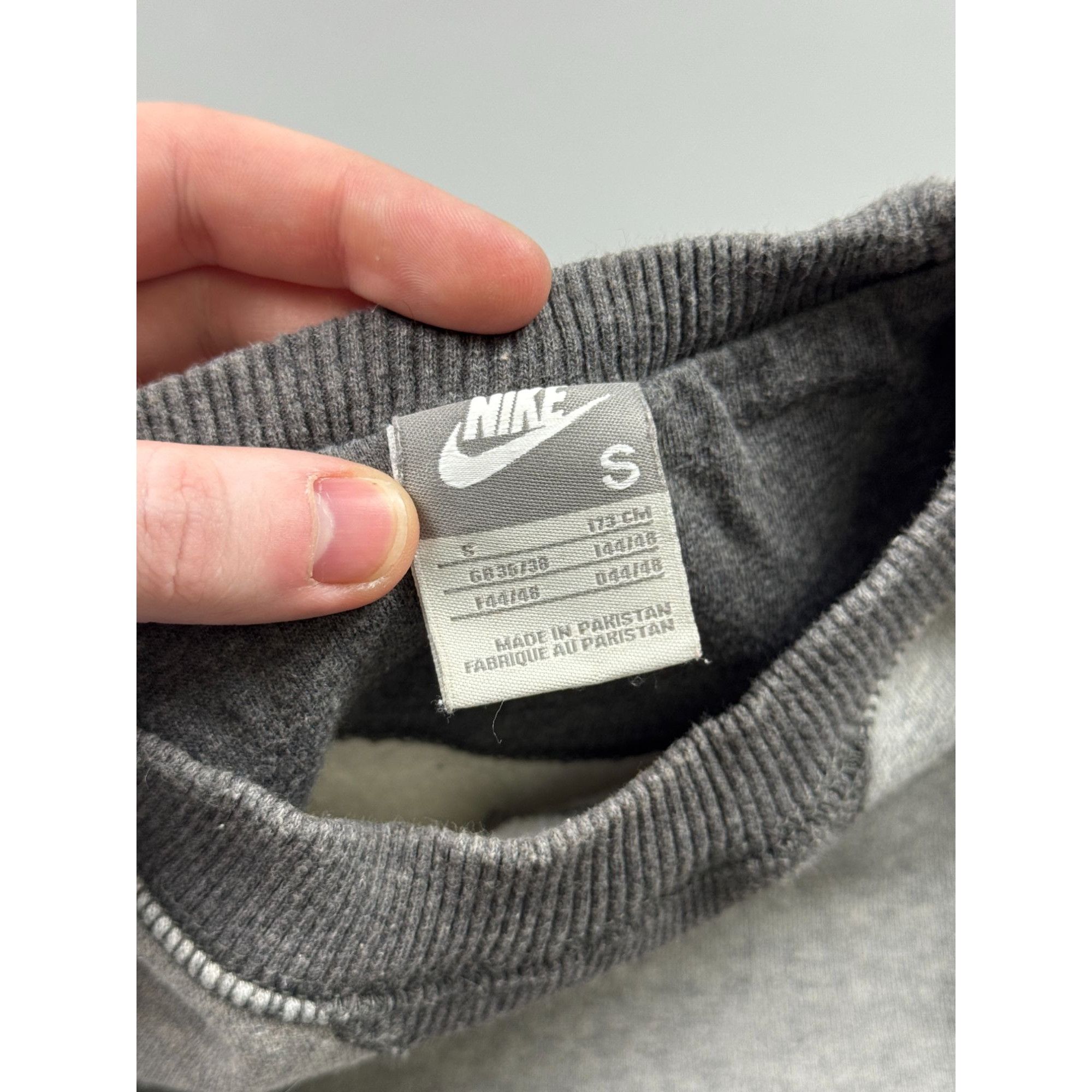 Nike Nike Y2K Gray Sweatshirt (Y1185) Size US S / EU 44-46 / 1 - 4 Thumbnail