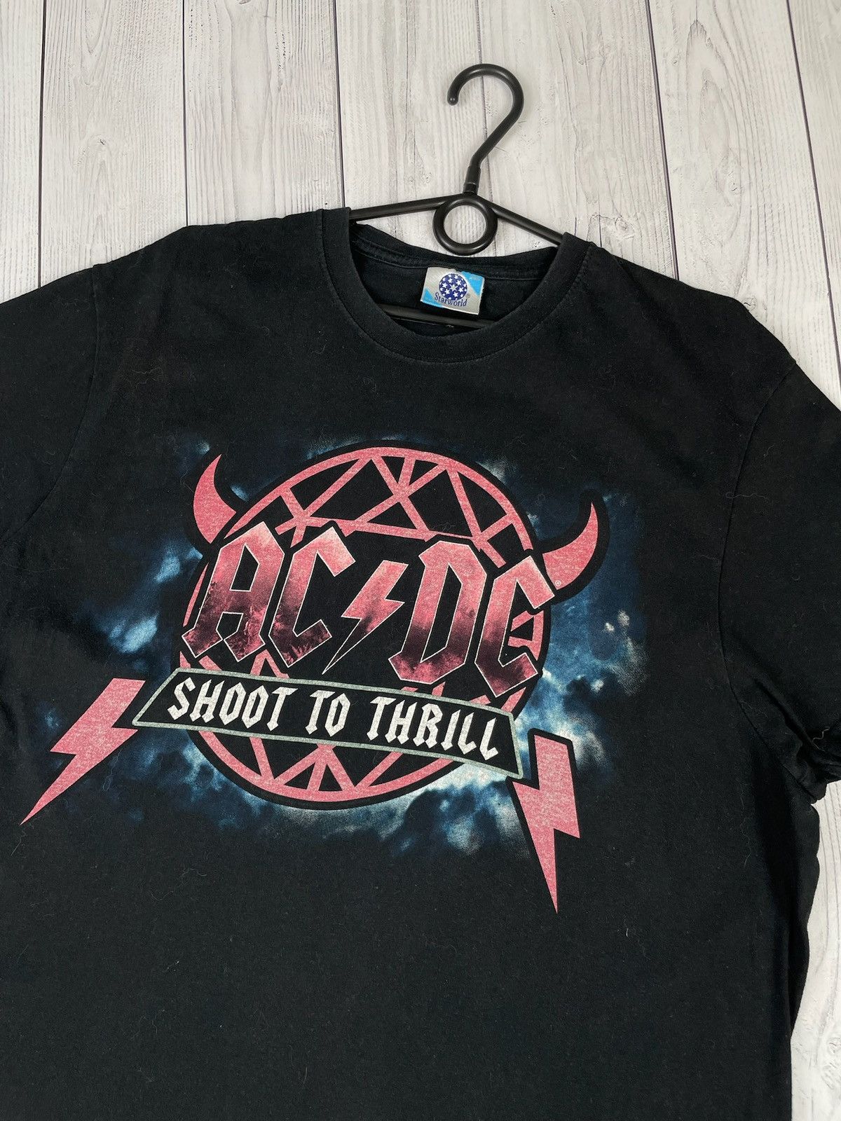 AC/DC Vintage AC/DC rock tee rare size L big logo Shoot to thrill Size US L / EU 52-54 / 3 - 3 Thumbnail