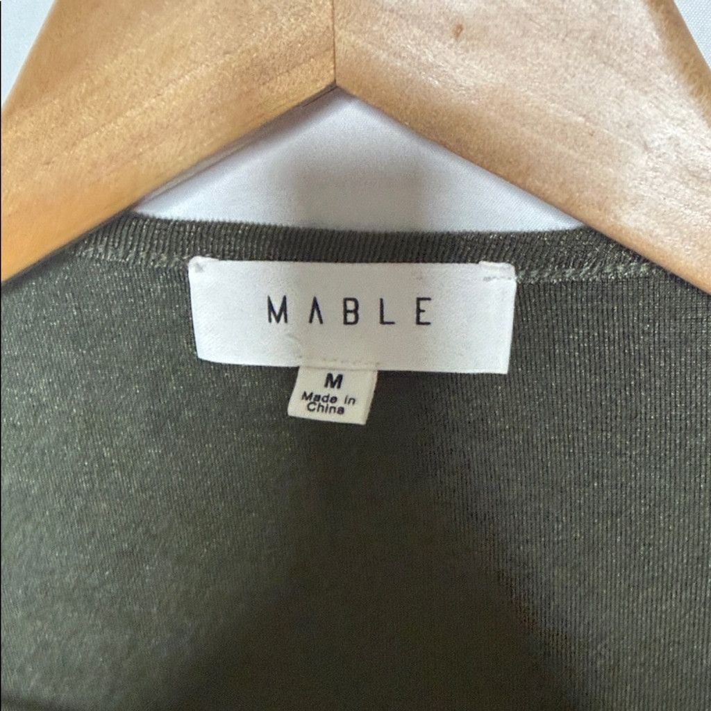 The Unbranded Brand NWOT Mable forest green long sleeve cropped top knot front M Size M / US 6-8 / IT 42-44 - 2 Thumbnail