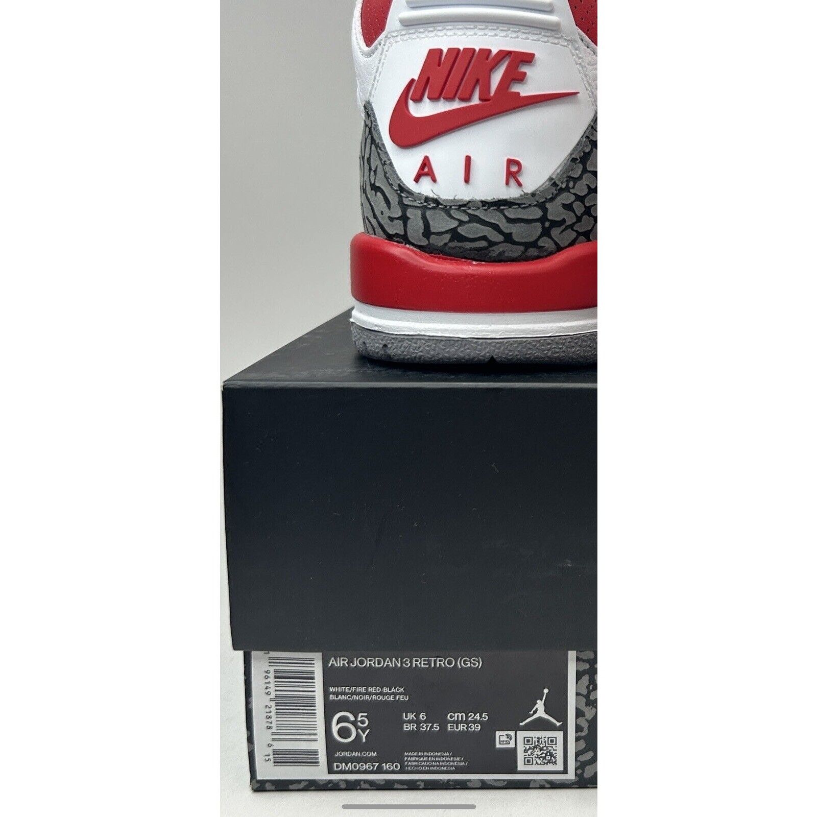 Jordan Brand Nike Air Jordan 3 Retro GS “Fire Red” 2022 Size US 8 / IT 38 - 5 Thumbnail