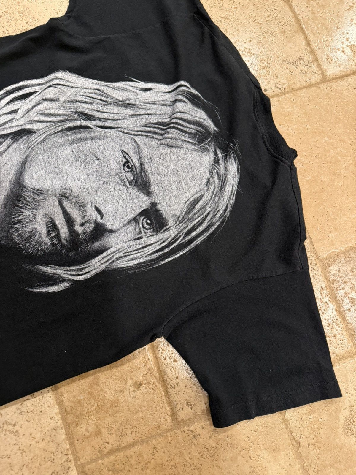 Vintage Vintage Kurt Cobain Nirvana Memorial Big Face / Patches Tee Size US XL / EU 56 / 4 - 14 Thumbnail