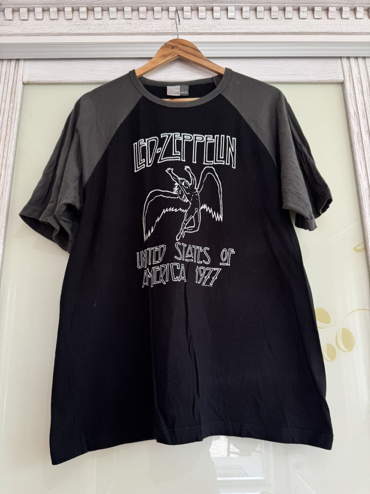 Led Zeppelin Vintage Led Zeppelin 2000 USA 1997 T-shirt Rare Tee Size US XL / EU 56 / 4 - 5 Thumbnail