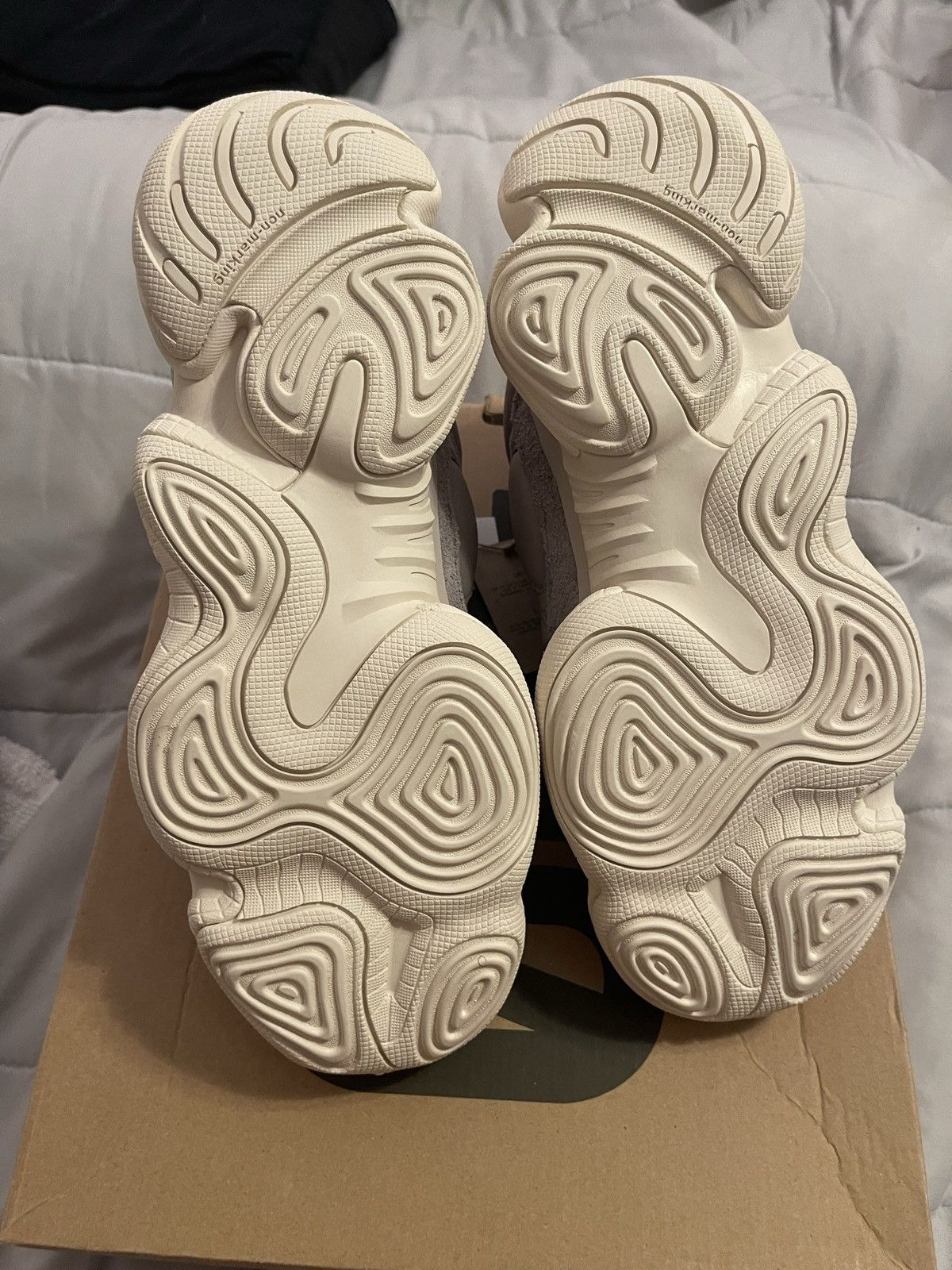 Yeezy Yeezy 500 mist stone Size US 11 / EU 44 - 4 Thumbnail
