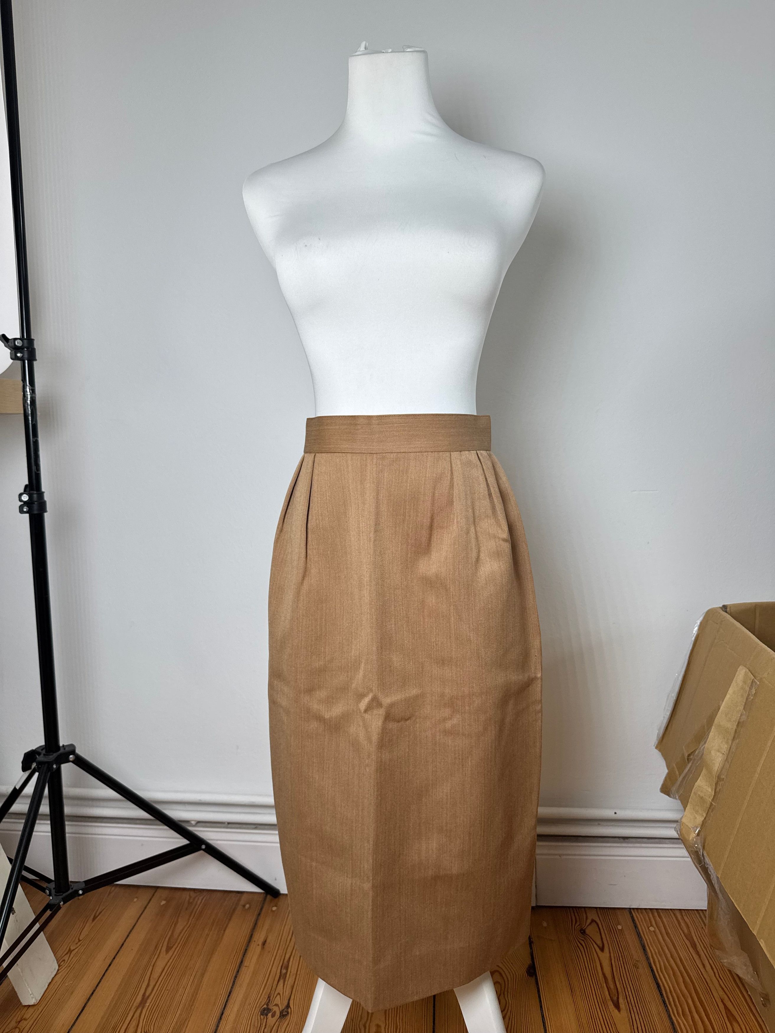 Dior Vintage Linen Skirt Brown L Size 34" / US 12 / IT 48 - 1 Thumbnail