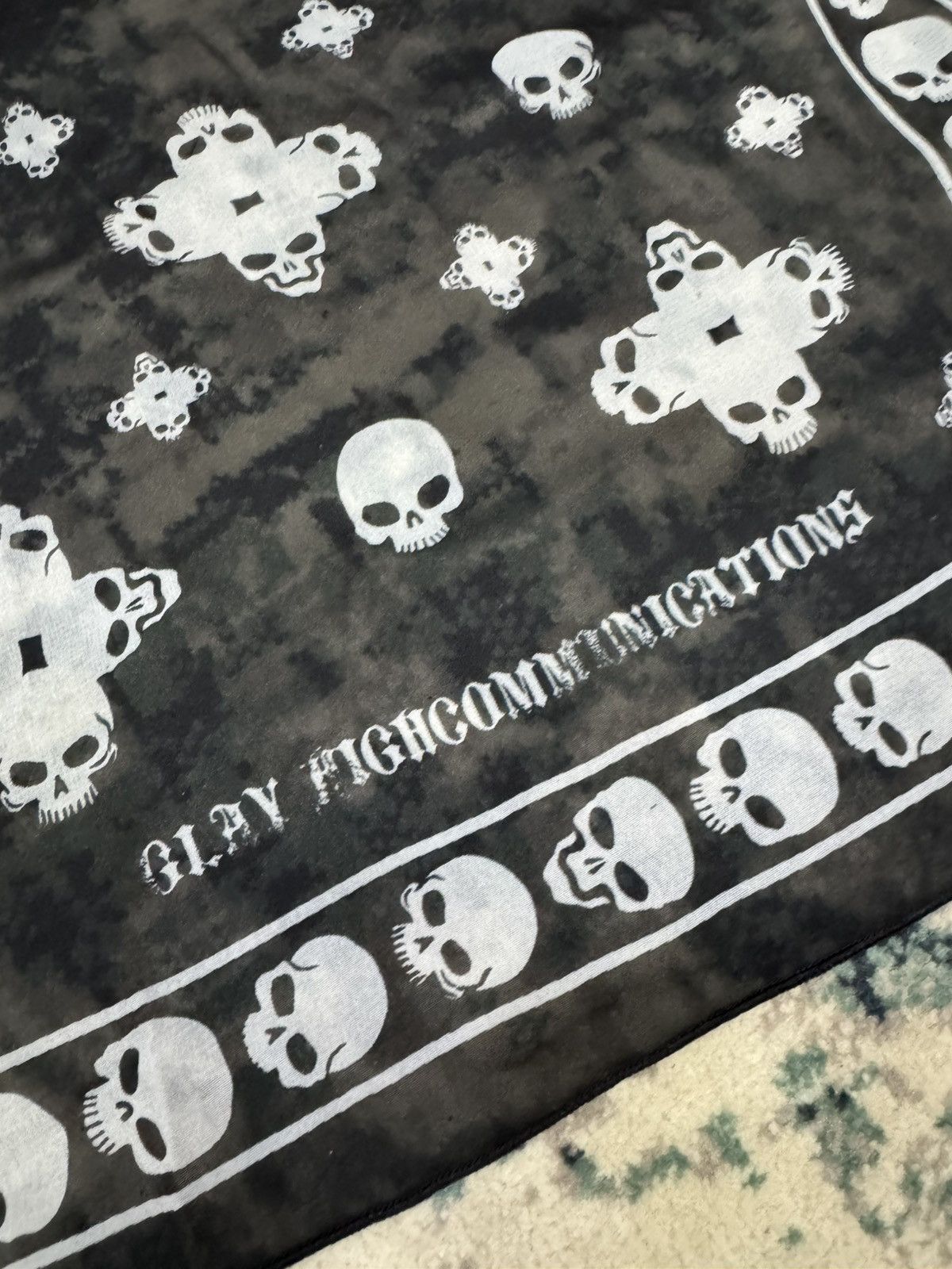 Japanese Brand GLAY HIGHCOMMUNICATION TOUR SKULL MOTIRVE PRINT SCARF Size ONE SIZE - 5 Thumbnail