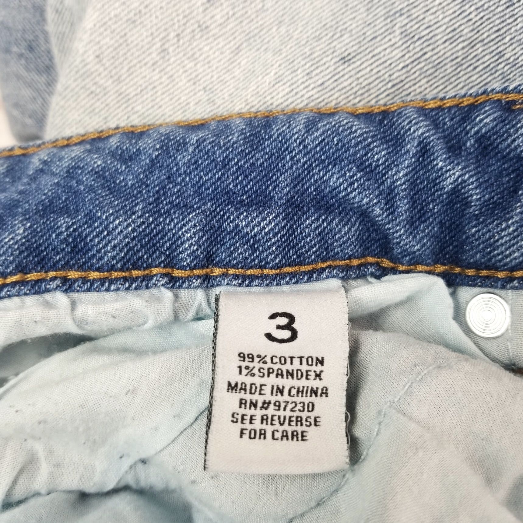 Almost Famous VINTAGE Almost Famous Womens Jeans Size 3 Denim High Rise Light Wash Distressed Size 26" / US 2 / IT 38 - 7 Thumbnail