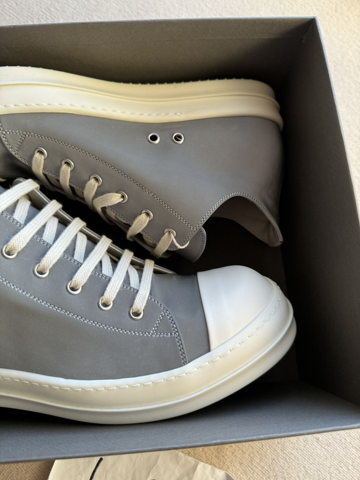 Rick Owens NEW | * 1 OF 1 SAMPLE * FW22 RUNWAY REFLEX LOWTOP RAMONES 44 Size US 11 / EU 44 - 8 Thumbnail