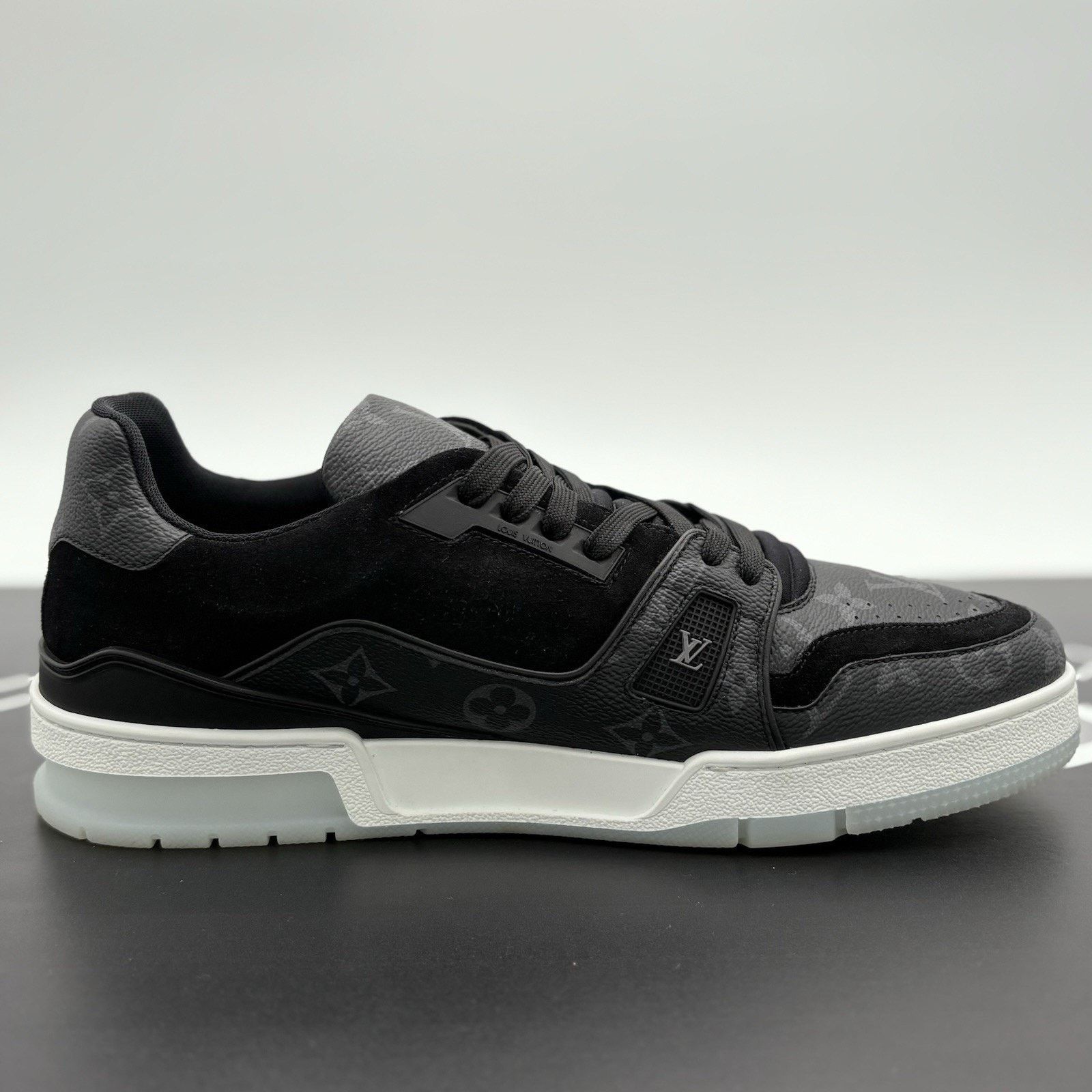 Louis Vuitton (10-10.5 US) - Louis Vuitton Trainer ' Black ' | SUPER CLEAN Size US 10.5 / EU 43-44 - 10 Thumbnail