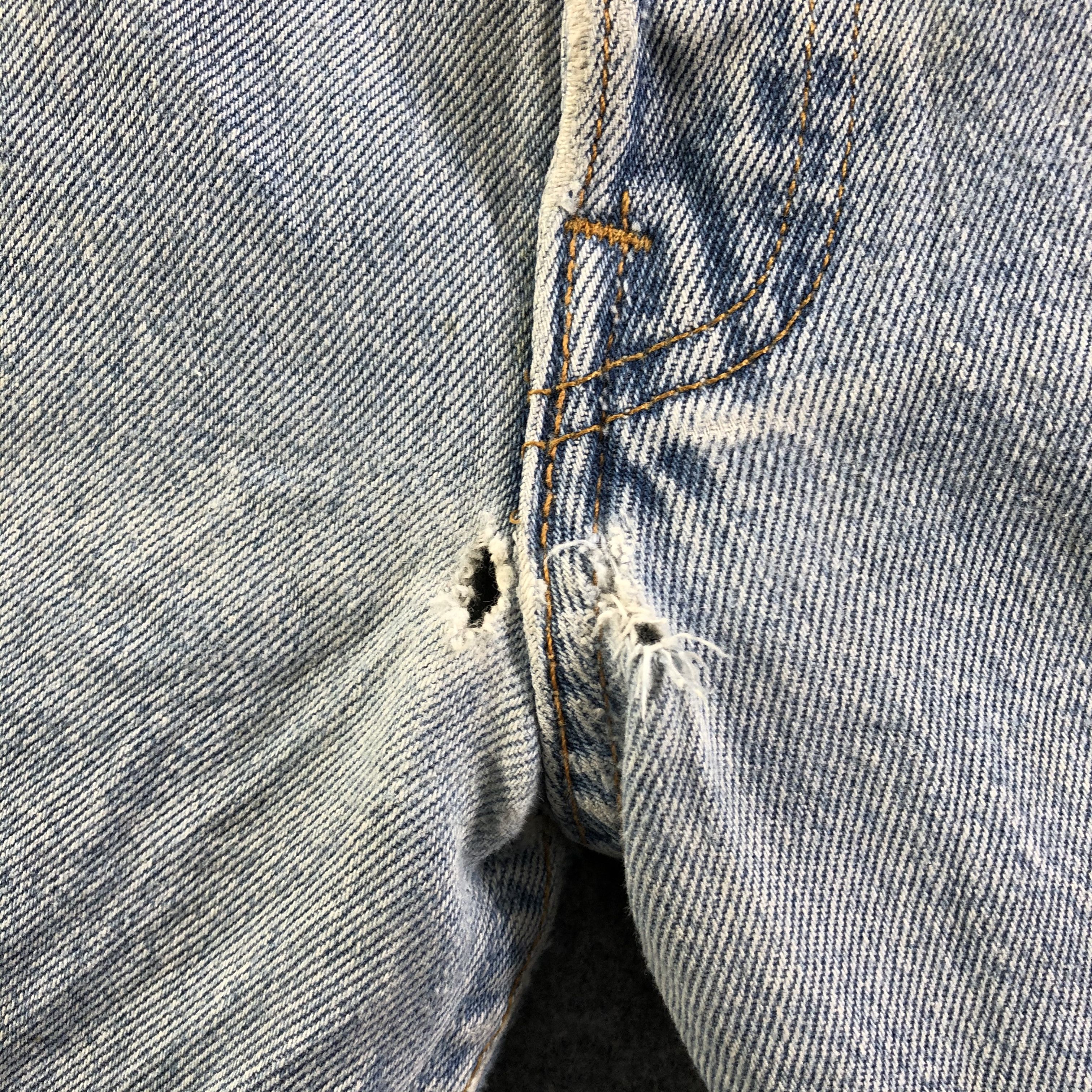 Levi's Vintage Light Wash Levis 501 Jeans-J3596 Size US 31 - 9 Thumbnail