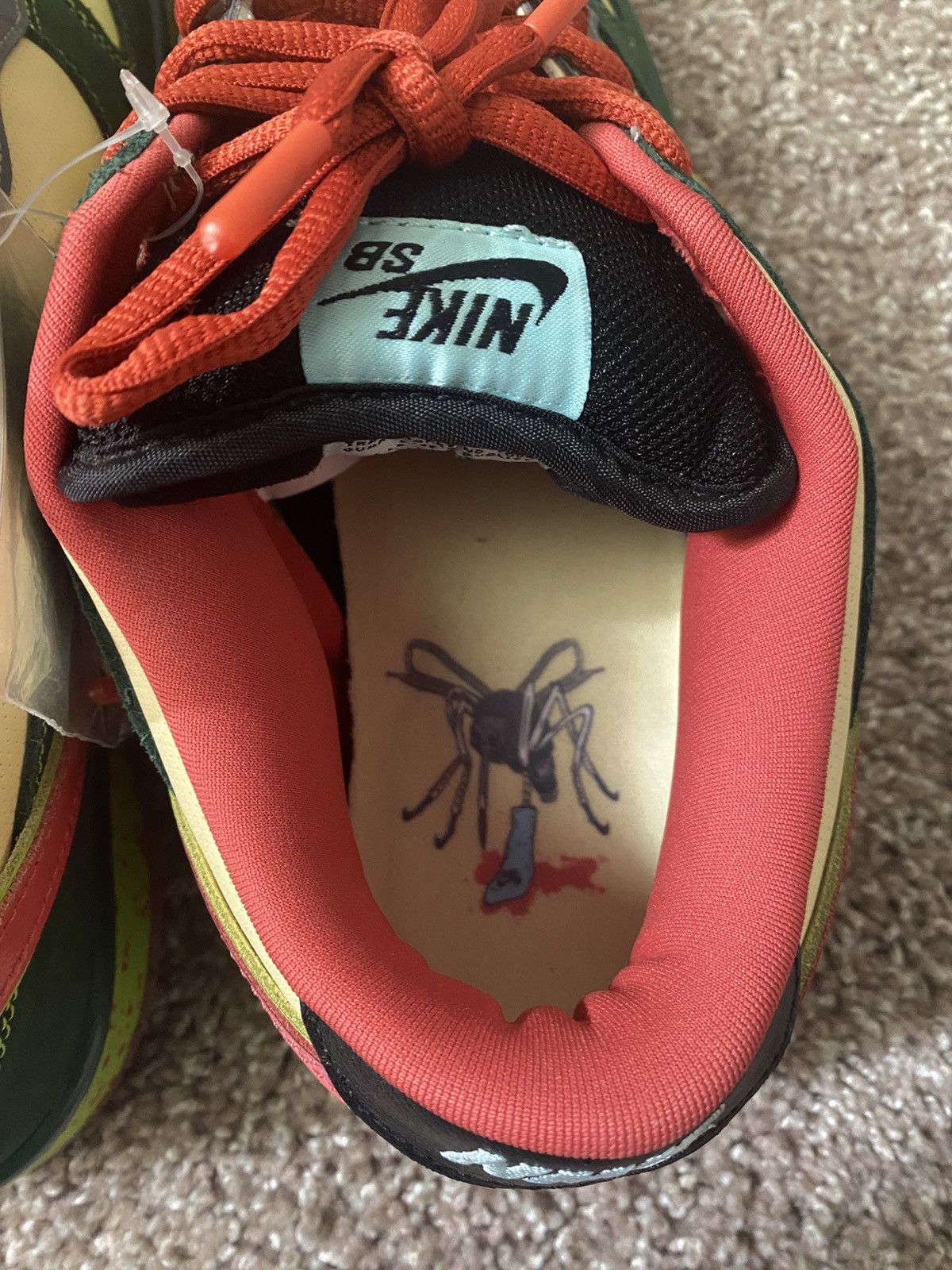 Nike Nike sb dunk low mosquito Size US 13 / EU 46 - 7 Thumbnail
