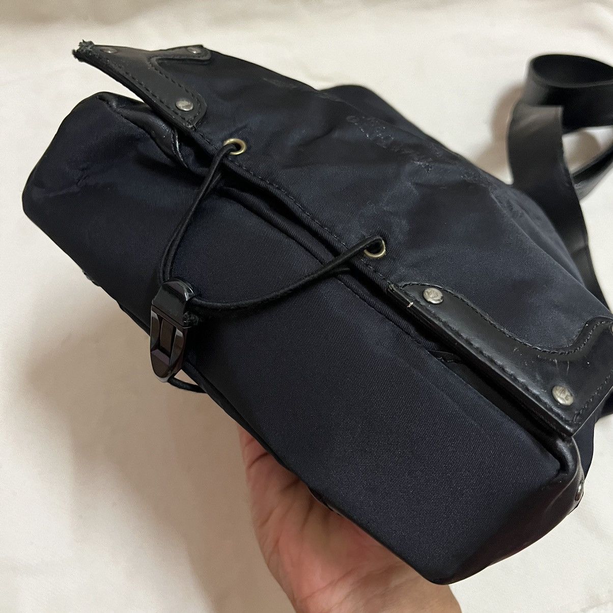Japanese Brand × Jean Paul Gaultier × Vintage Authentic Vintage Jean Paul Gaultier Dragon Motive Nylon Bag Size ONE SIZE - 6 Thumbnail