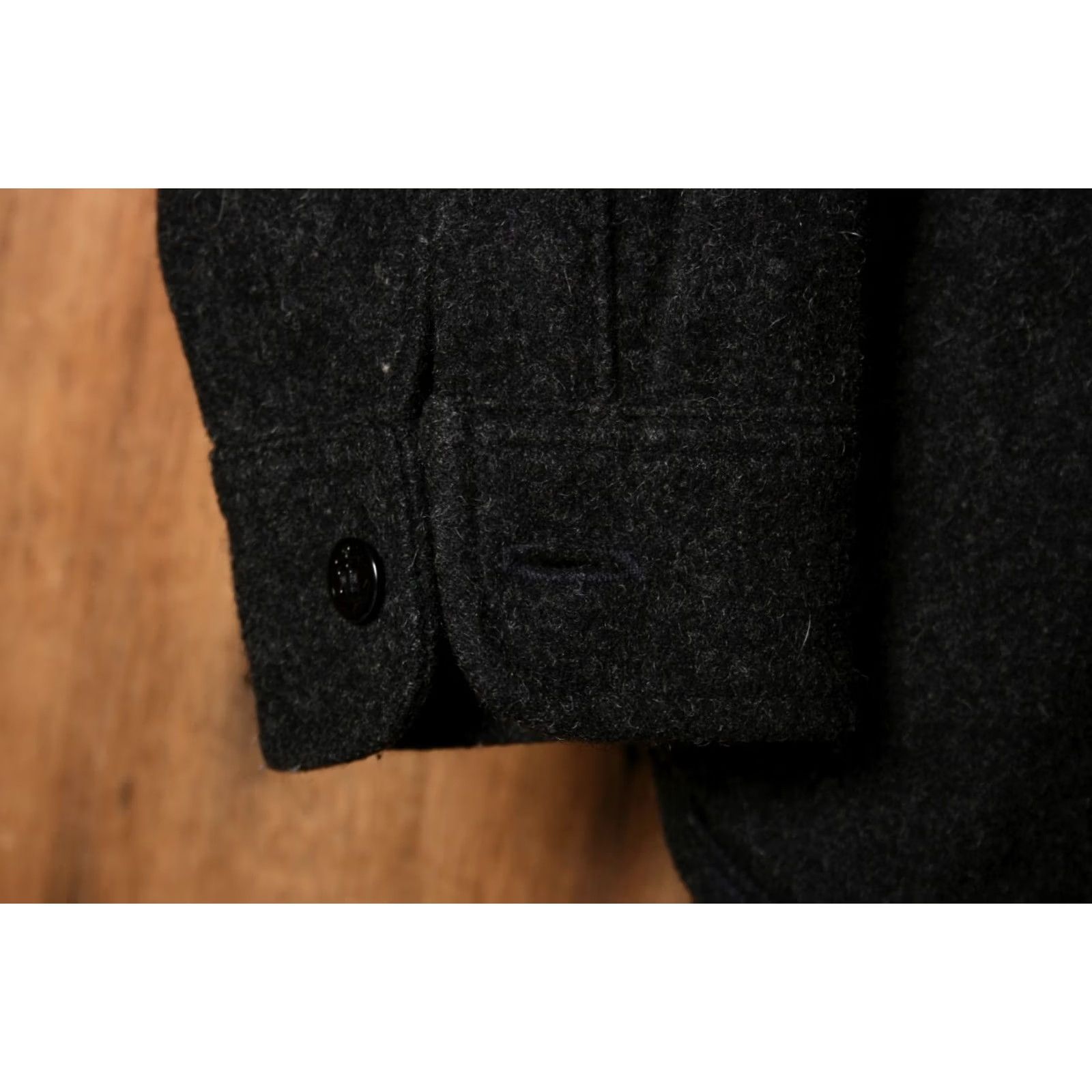 Vintage VINTAGE Bemidji Charcoal Gray Thick Wool Button Front Shirt S Mens Size S Size US S / EU 44-46 / 1 - 4 Thumbnail