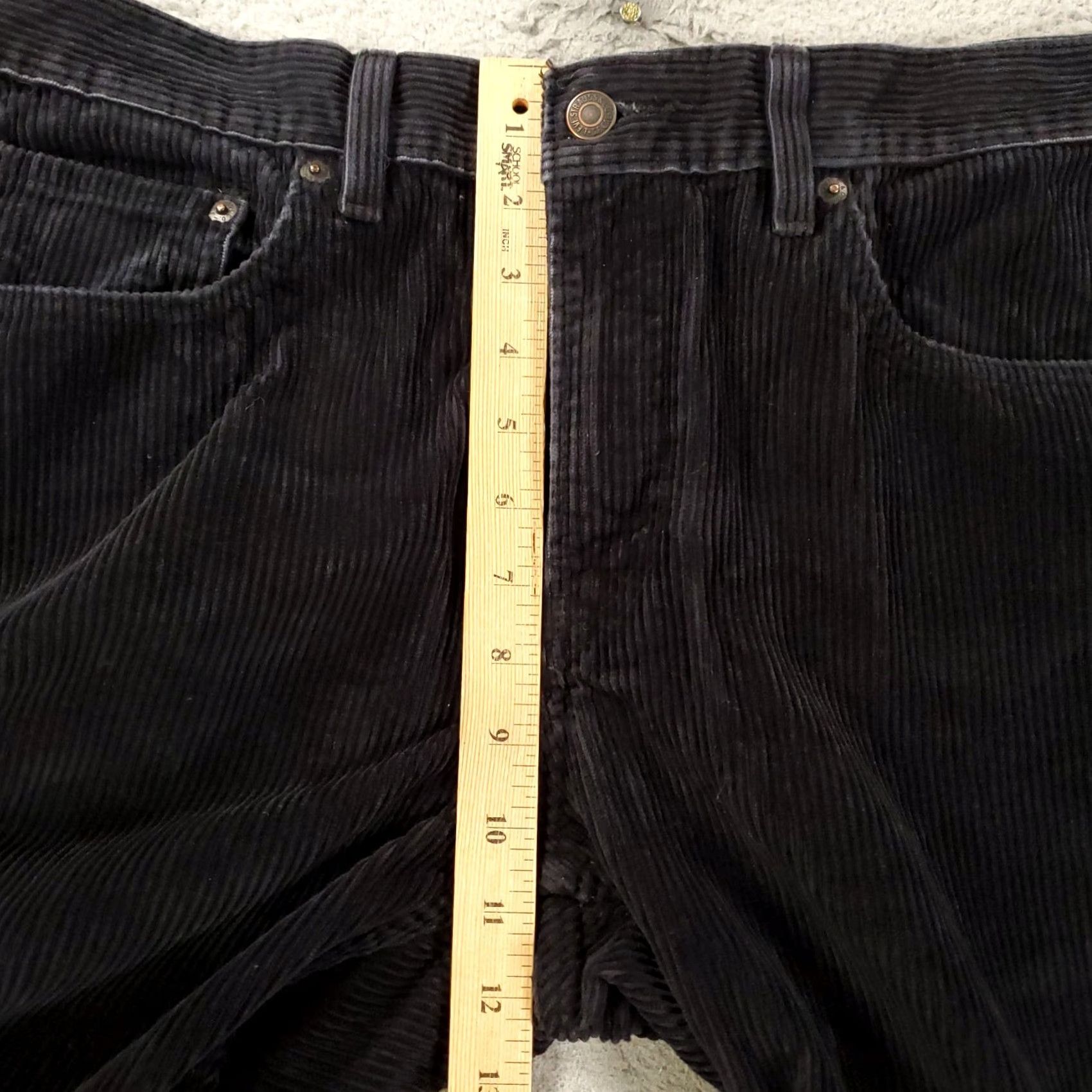 Levi's Levi's Corduroy Pants Mens 31x30 Black Cotton Mid Rise Relaxed Fit Straight Leg Pants Size US 31 - 3 Thumbnail