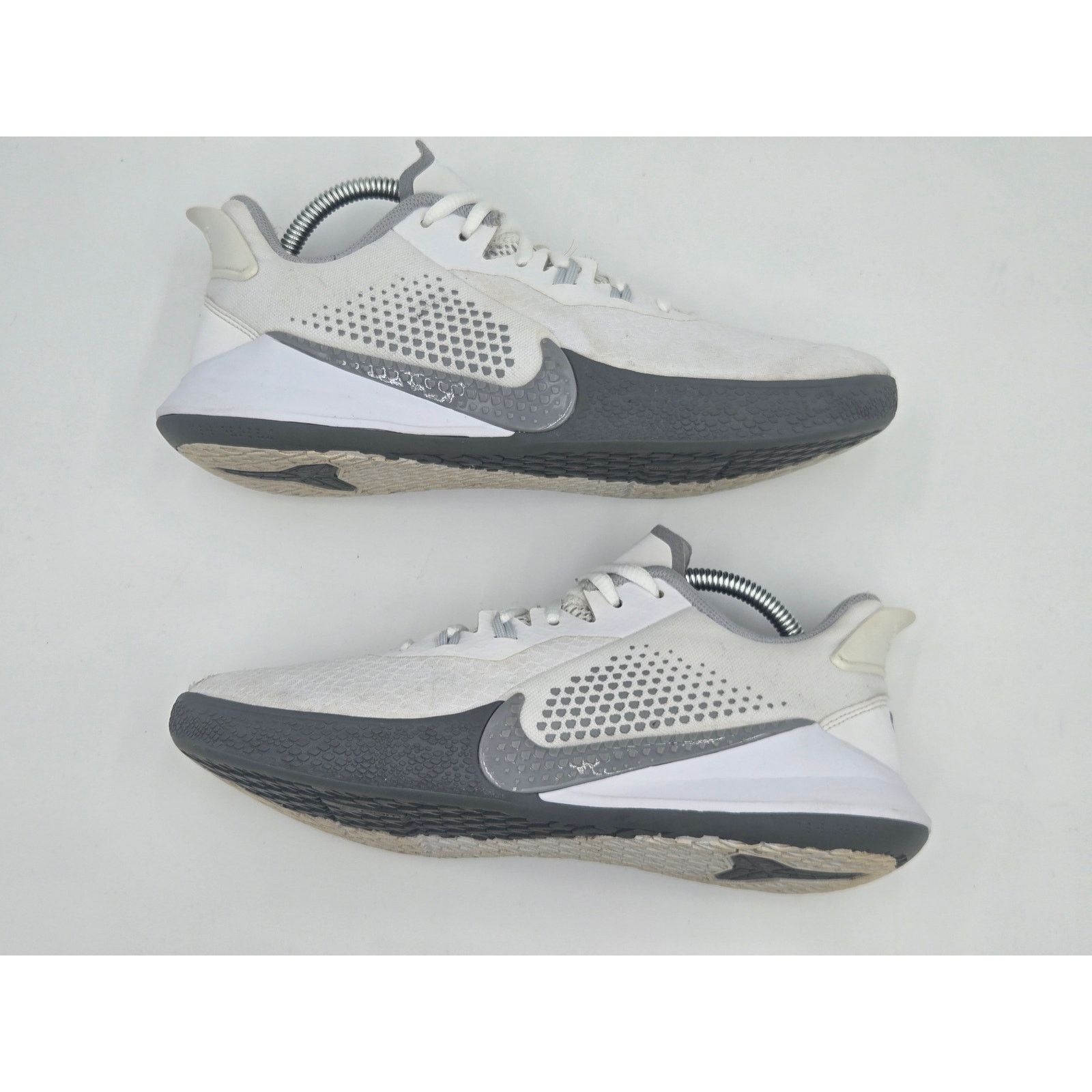 Nike Nike Mamba Fury CK2087 100 Mens 9 White Grey Kobe Basketball Size US 9 / EU 42 - 3 Thumbnail