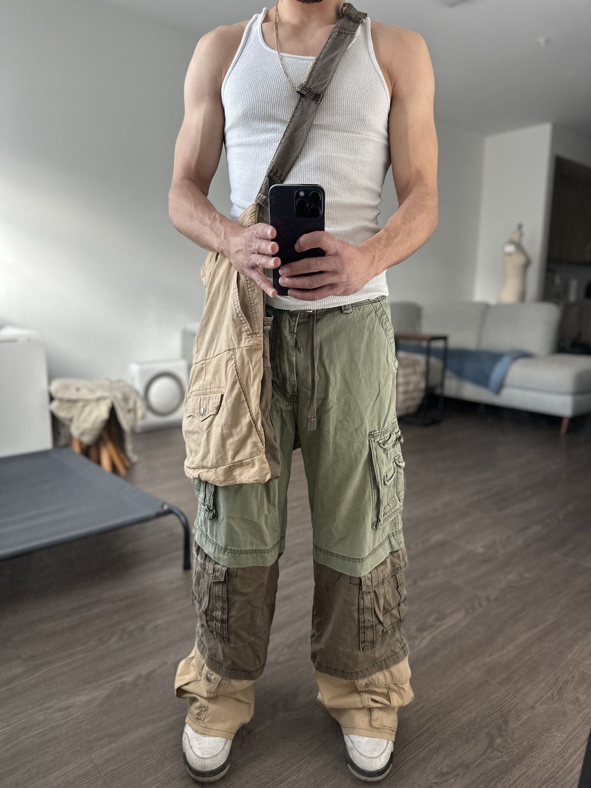 Handmade Custom Upcycled Cargo Pants and Tote Bag Set Size US 32 / EU 48 - 7 Thumbnail