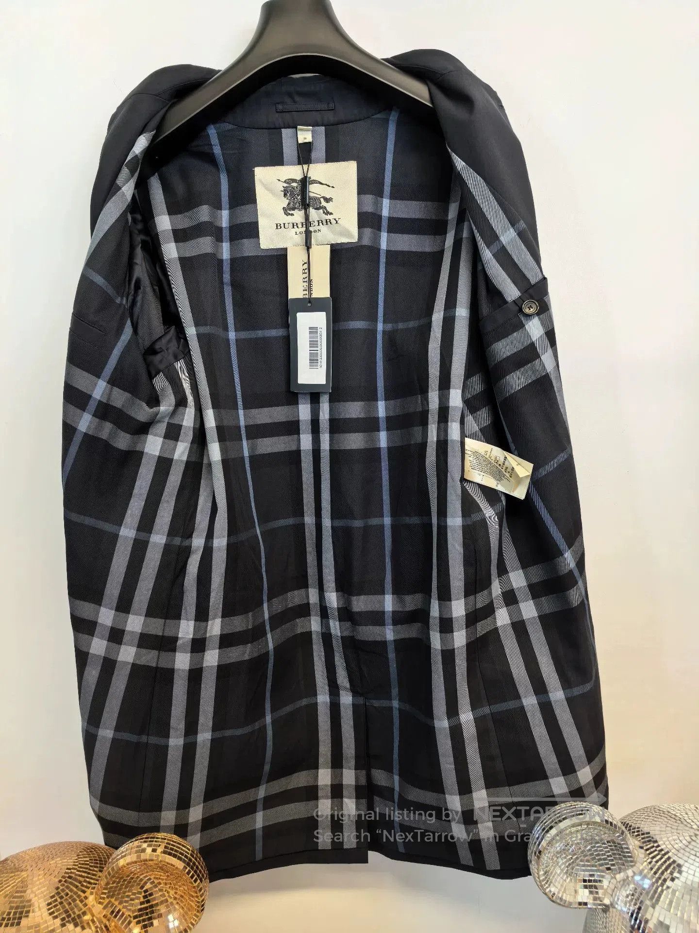 Burberry Burberry Men's Trench Coat in Black. Size US M / EU 48-50 / 2 - 4 Thumbnail
