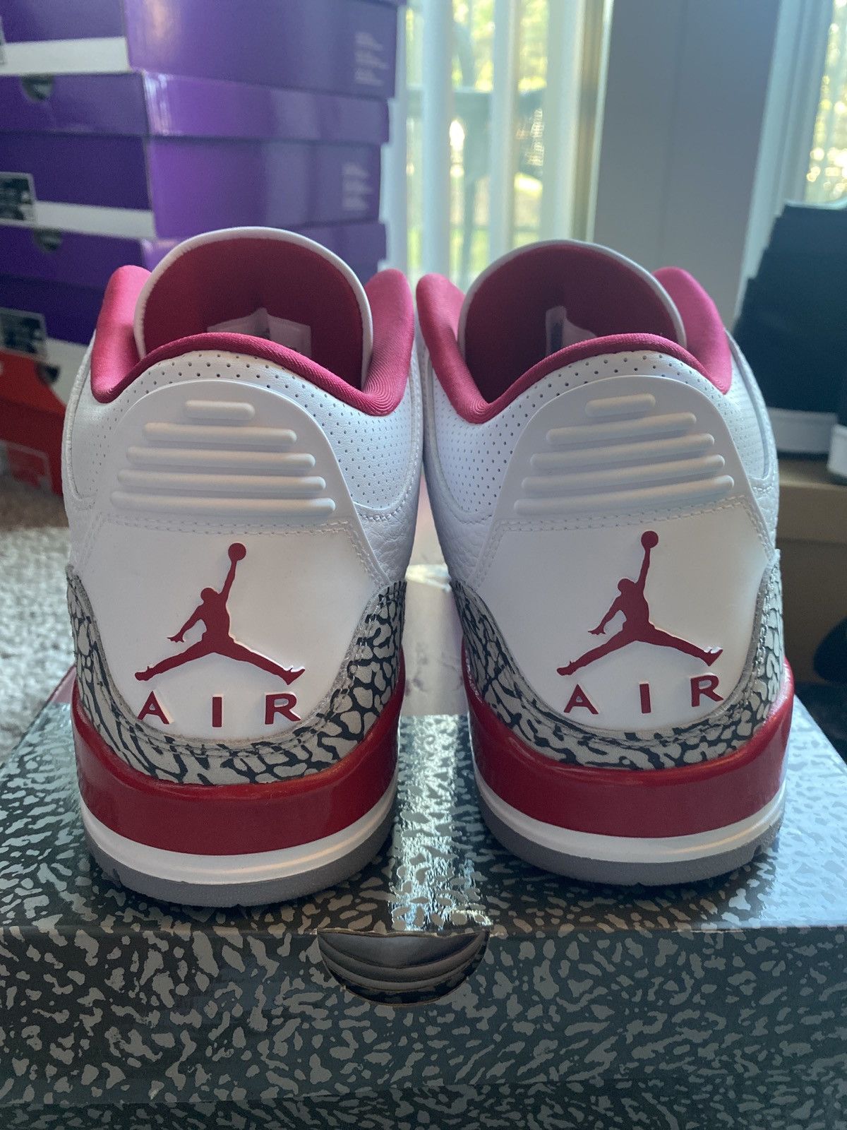 Nike Jordan 3 Retro Cardinal Red Size US 10.5 / EU 43-44 - 2 Thumbnail