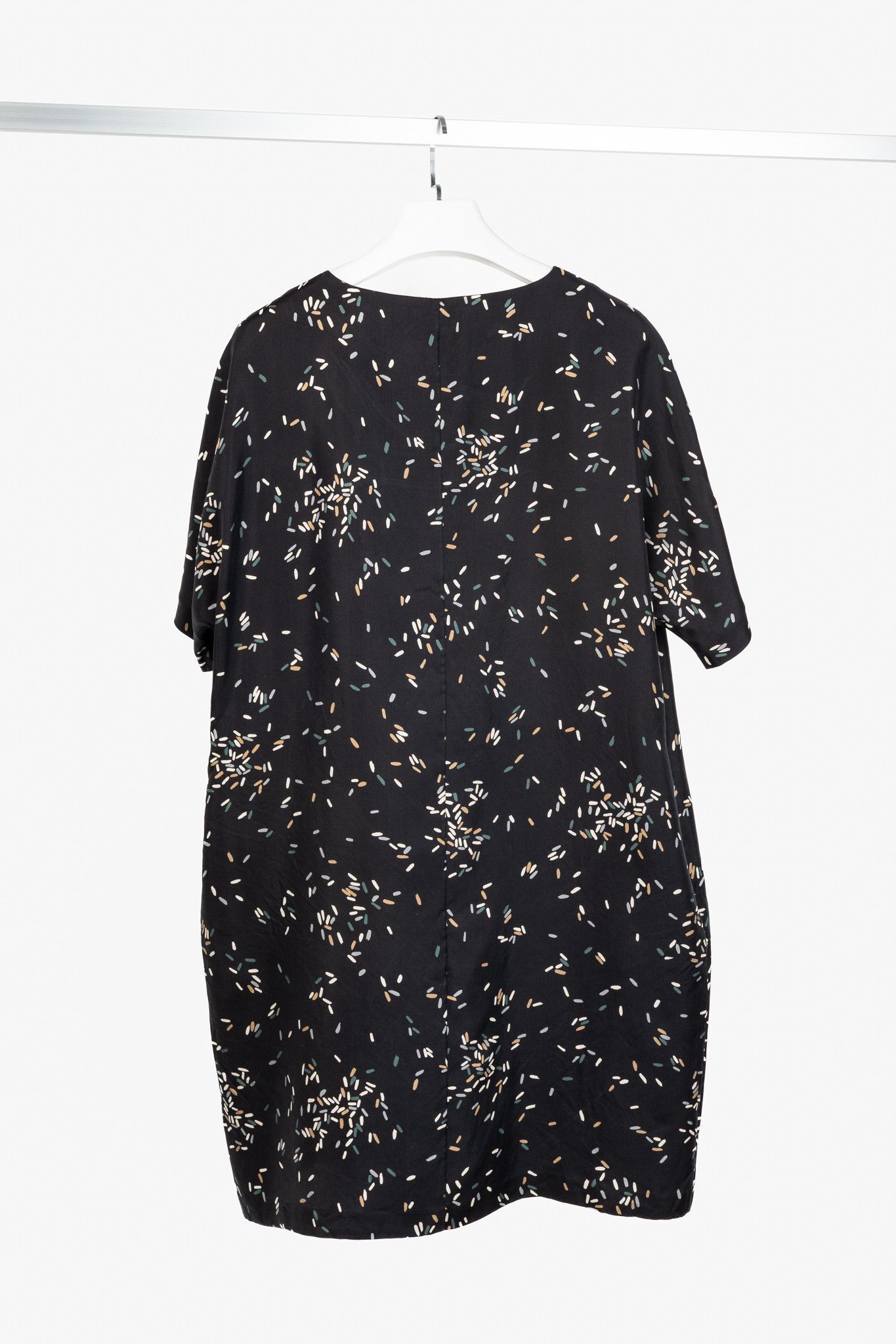 Lafayette 148 Lafayette 148 Thoren Black Silk Sprinkles-Print Shift Dress Size L / US 10 / IT 46 - 2 Thumbnail