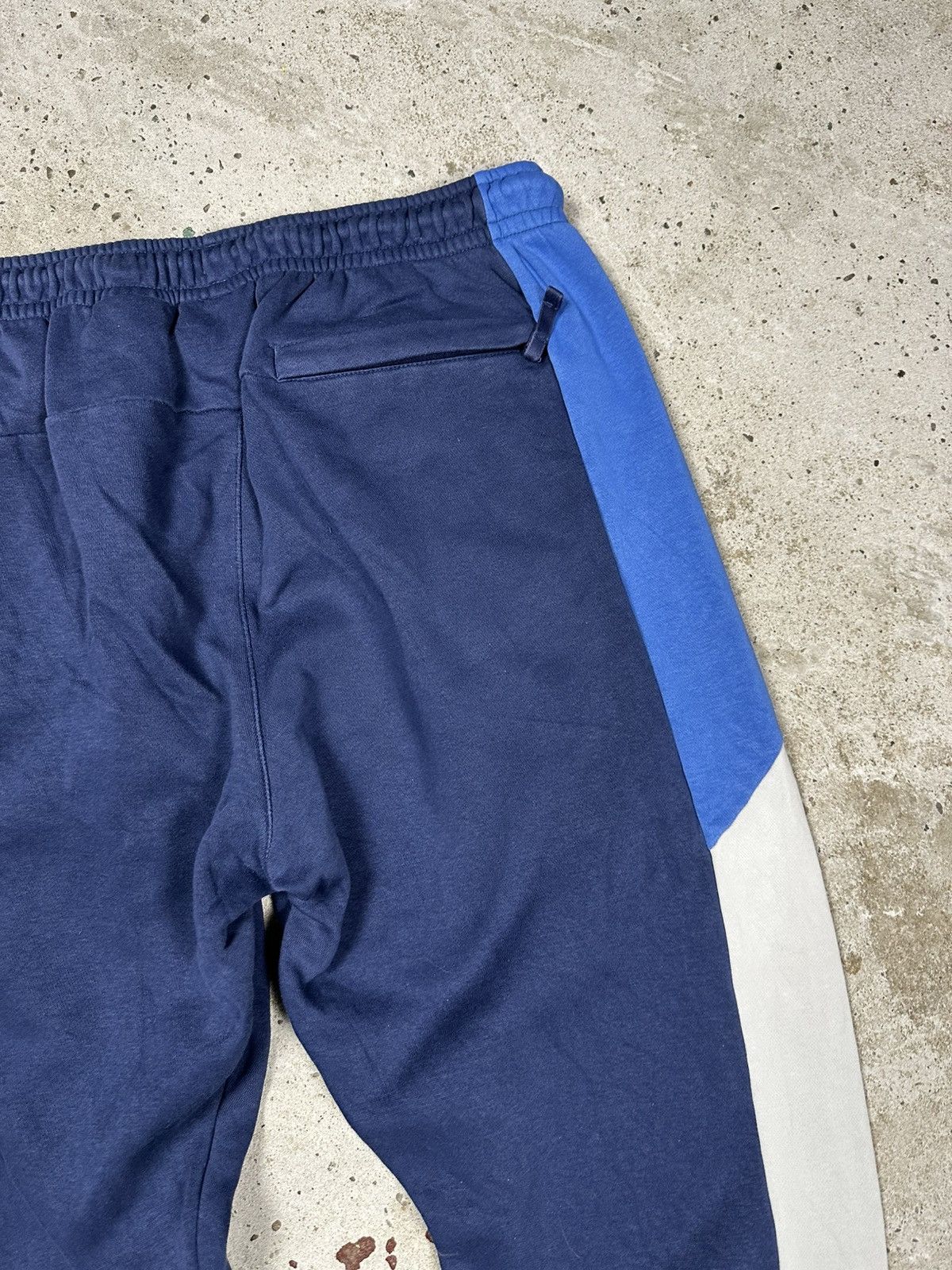 Nike Vintage Y2K Nike Baggy Blue Sweatpants Swoosh rare Size US 34 / EU 50 - 12 Thumbnail