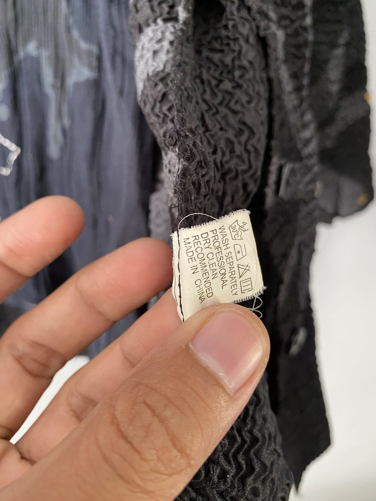 Japanese Brand × Vintage Unknown Pleats button shirt like issey miyake style Size US M / EU 48-50 / 2 - 5 Thumbnail