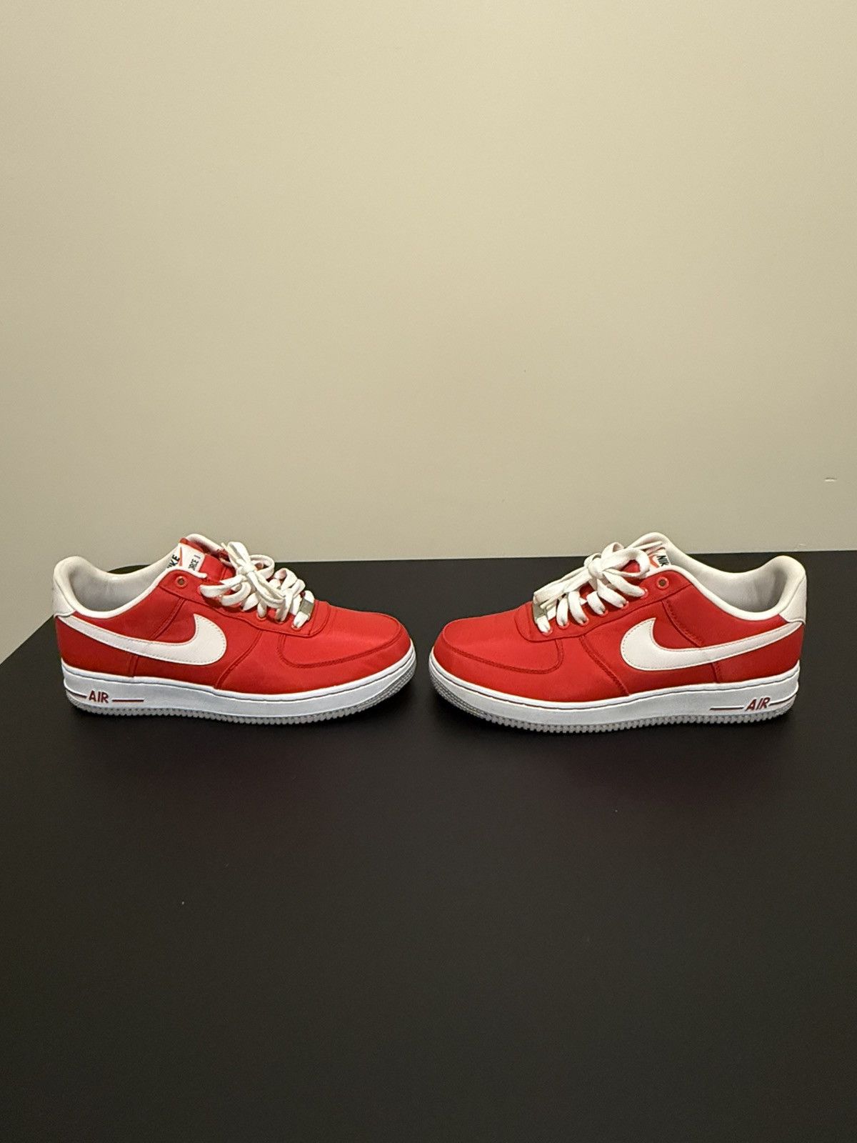 Nike University Red/White/Grey Size US 8 / EU 41 - 9 Thumbnail