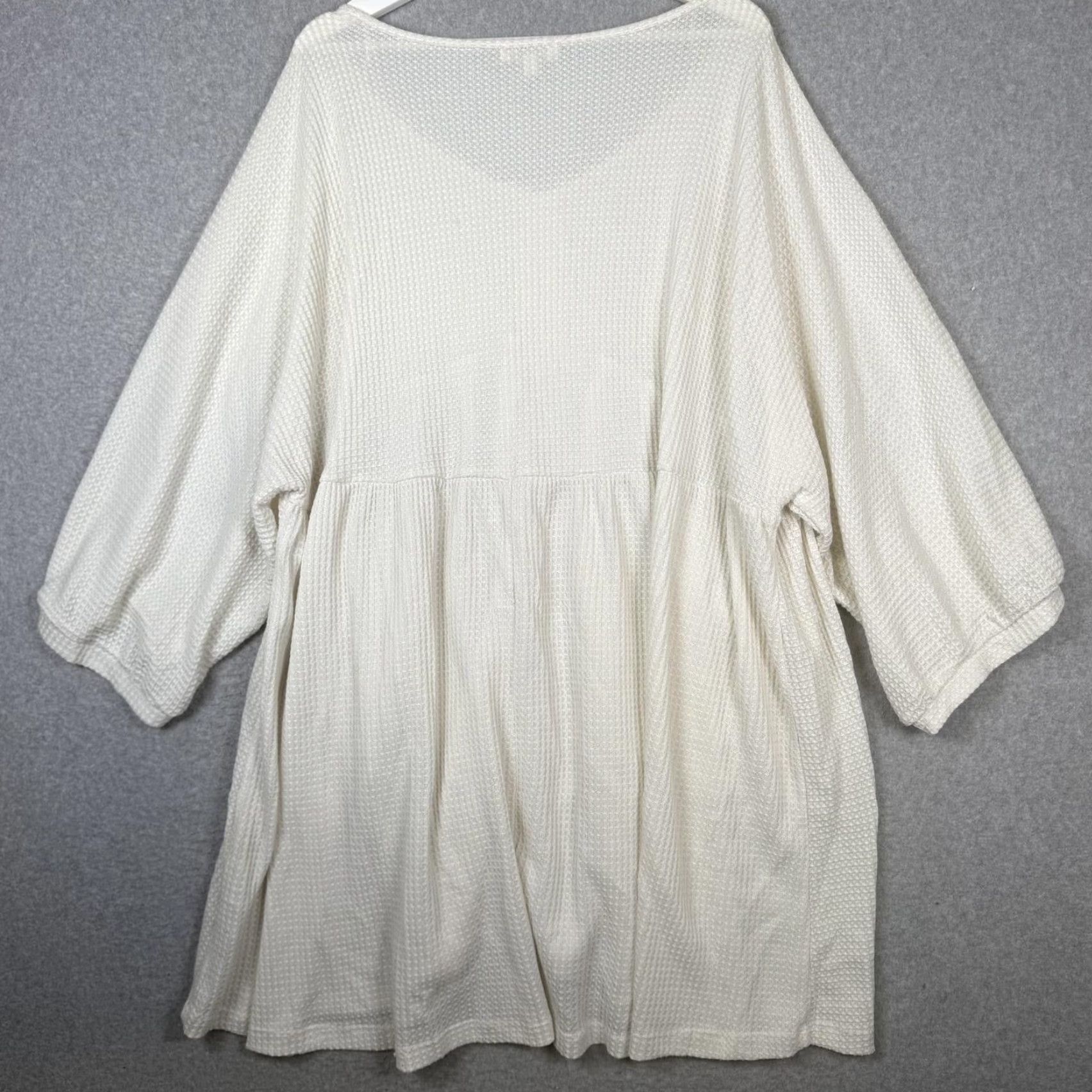 Vintage Umgee White Button Down Belle Sleeve Knit Blouse Top XXL Women’s Size 2XL/XXL Shirts, Regular, USA Seamless Shipping from China, Smoke Free Home Size XXL / US 16-18 / IT 52-54 - 6 Thumbnail