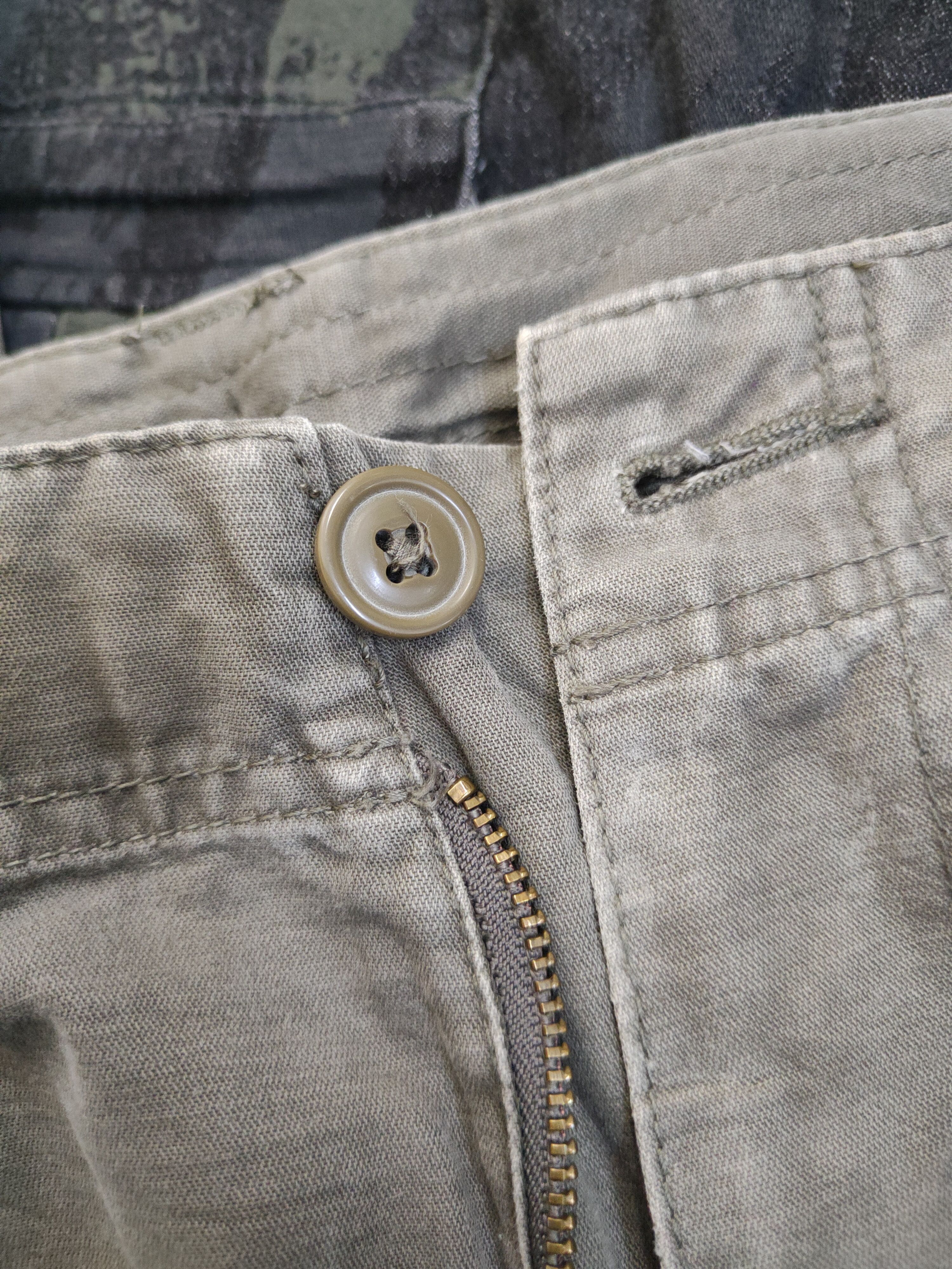 Japanese Brand Uniqlo Green Faded Multipocket Tactical Cargo Pants #W2096 Size US 35 - 12 Thumbnail