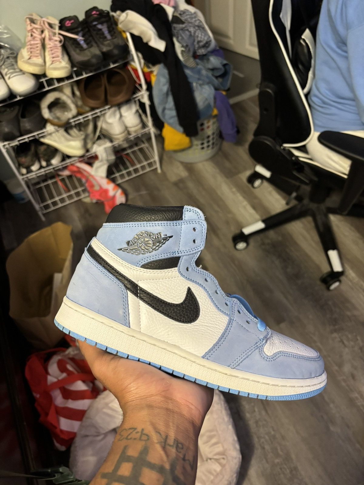 Jordan Brand Air Jordan Retro 1 High OG "University Blue" Size US 10 / EU 43 - 1 Thumbnail