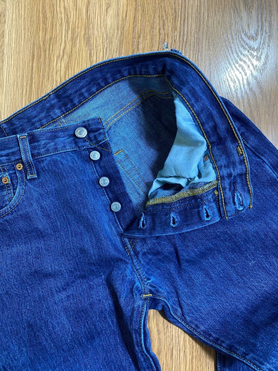 Levi's VINTAGE LEVIS 501 DISTRESS BLUE WASH JEANS Size US 30 / EU 46 - 7 Thumbnail