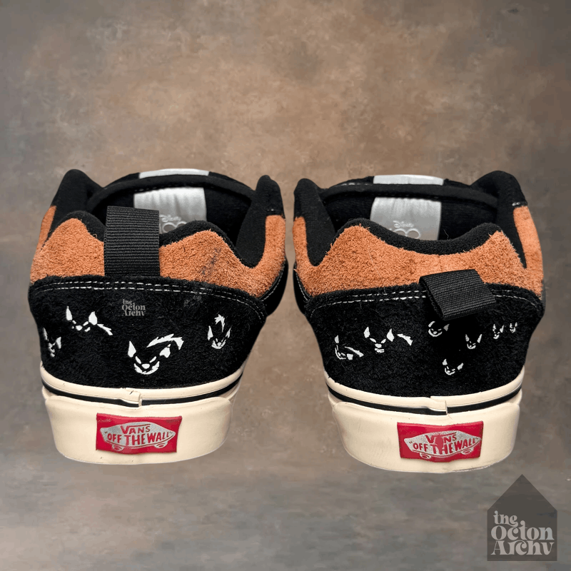 Disney × Vans Vans Knu Skool x Disney 'Lion King - Scar' VN0009QCYS8 Size US 9 / EU 42 - 4 Thumbnail
