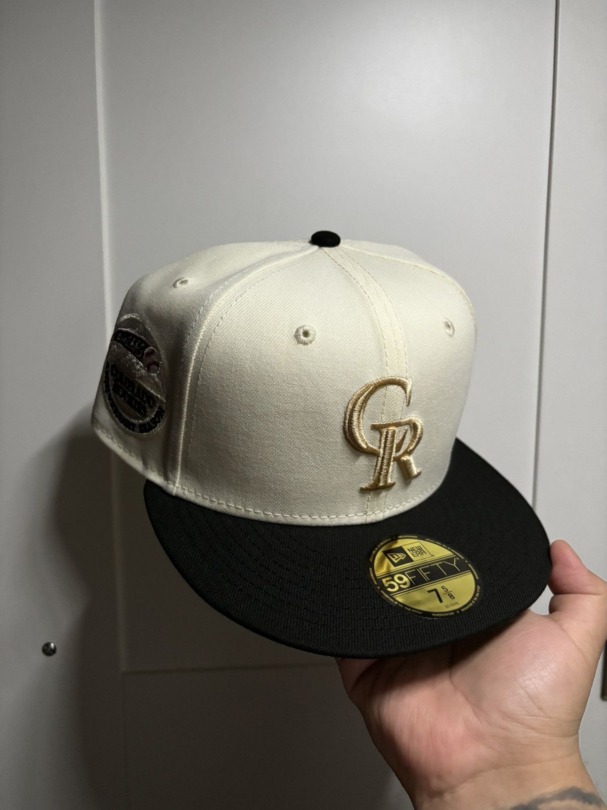 image of New Era Colorado Rockies Crackrock Inspired Fitted in Chrome, Men's