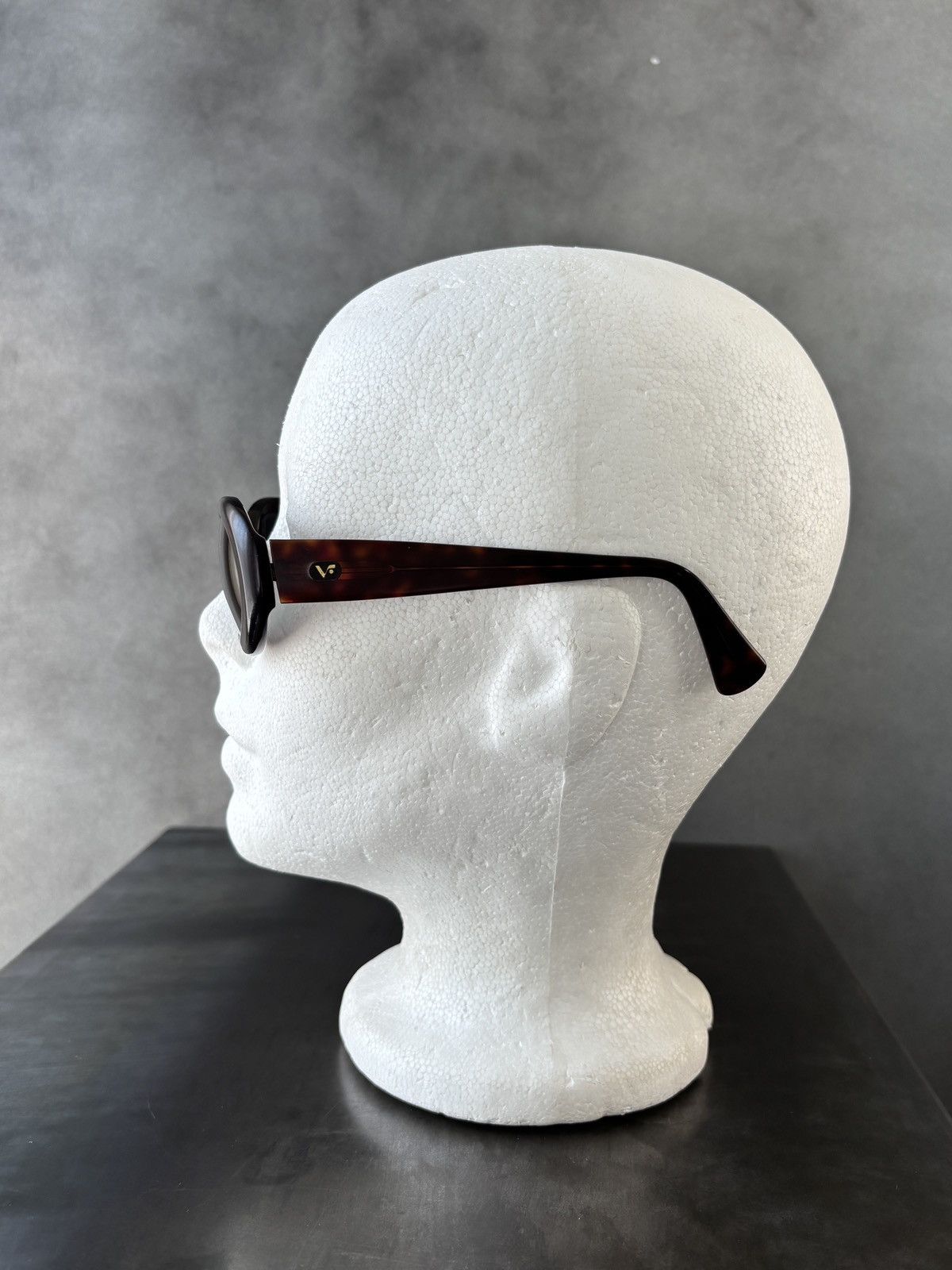Vogue Vintage Vogue Sunglasses 1990s Made in Italy Oval Y2K VO2167 Size ONE SIZE - 20 Thumbnail