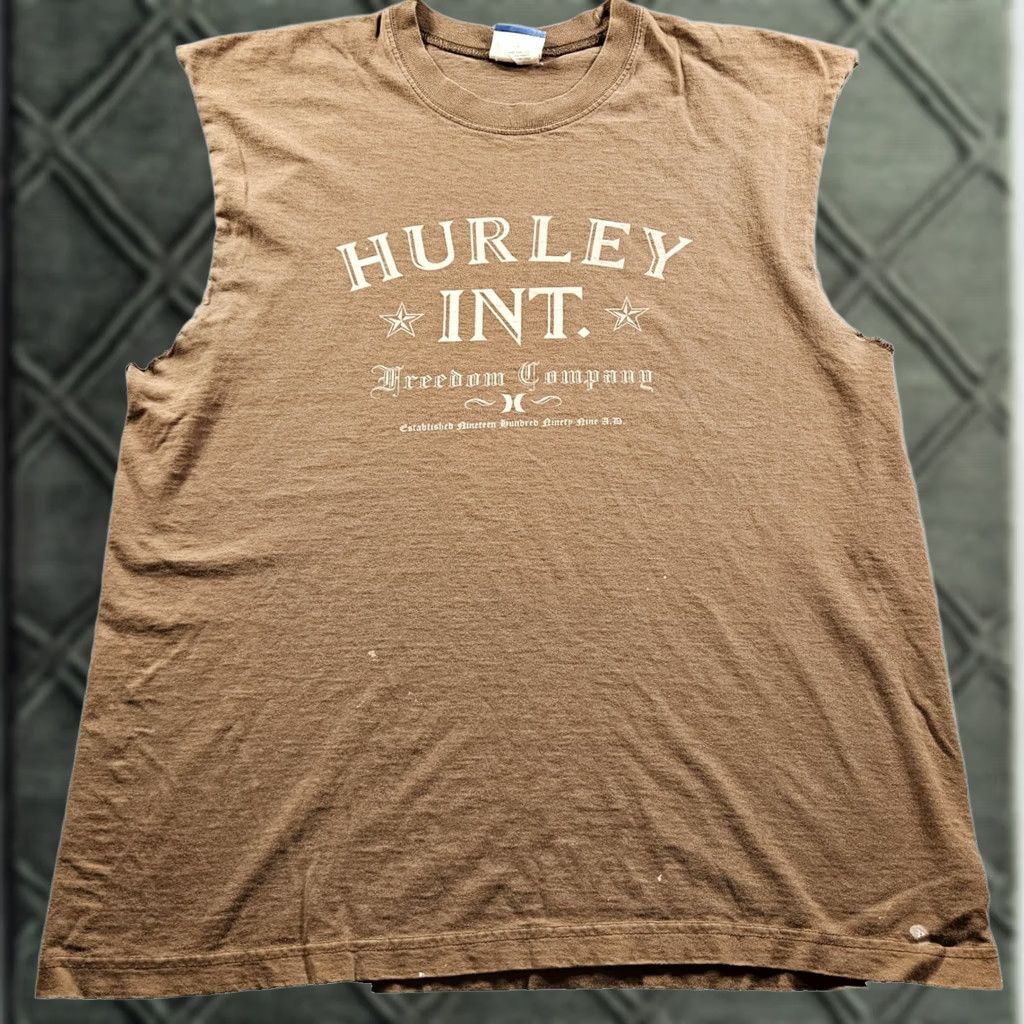 Hurley VINTAGE Hurley T-Shirt Sleeveless 90s Brown Large Mens Punk Y2K Thrashed Faded Internation Featured Thrashed Size US L / EU 52-54 / 3 - 1 Thumbnail