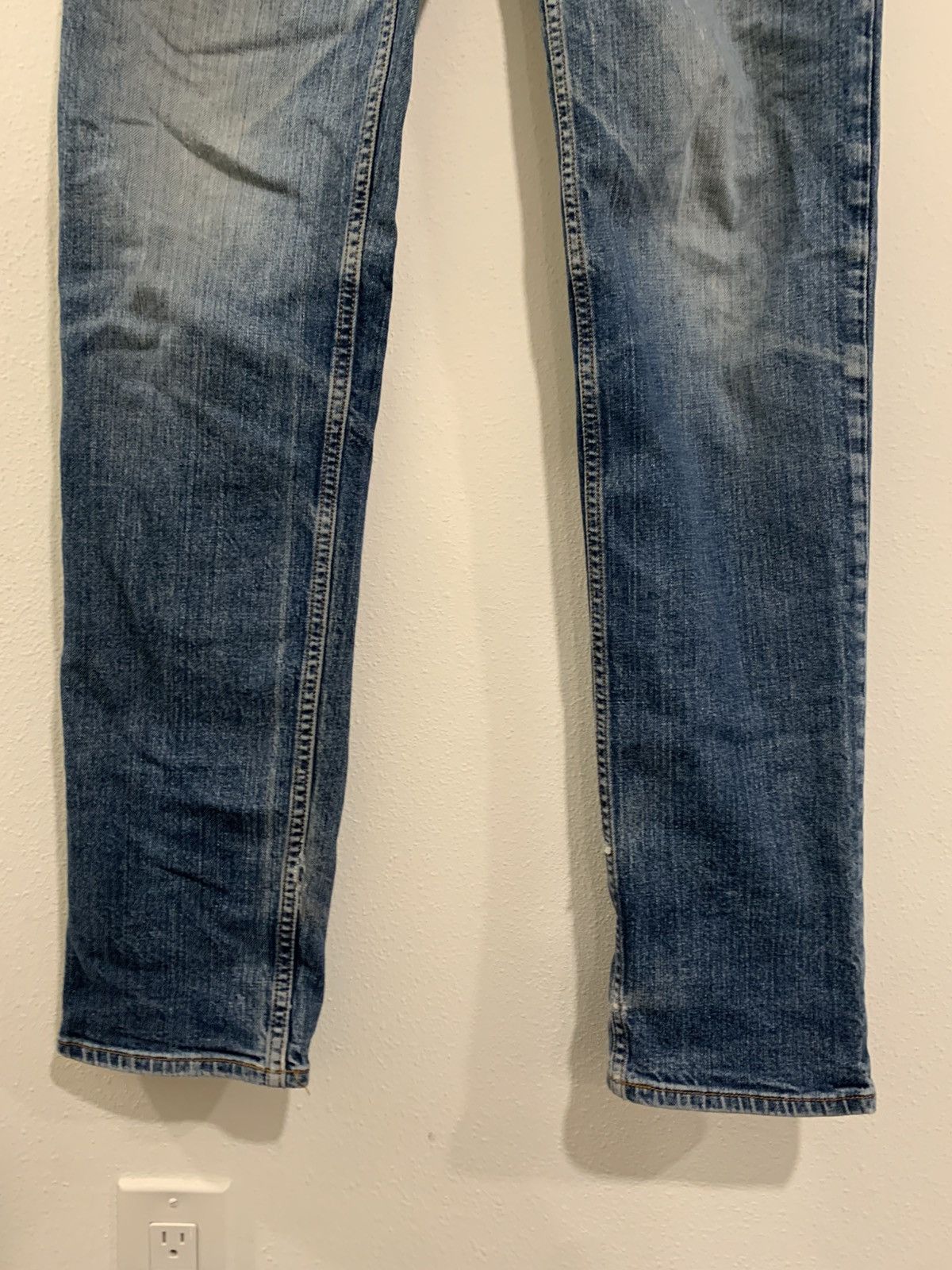 Arizona Jean Co. faded Arizona blue slim straight jeans Size US 29 - 2 Thumbnail