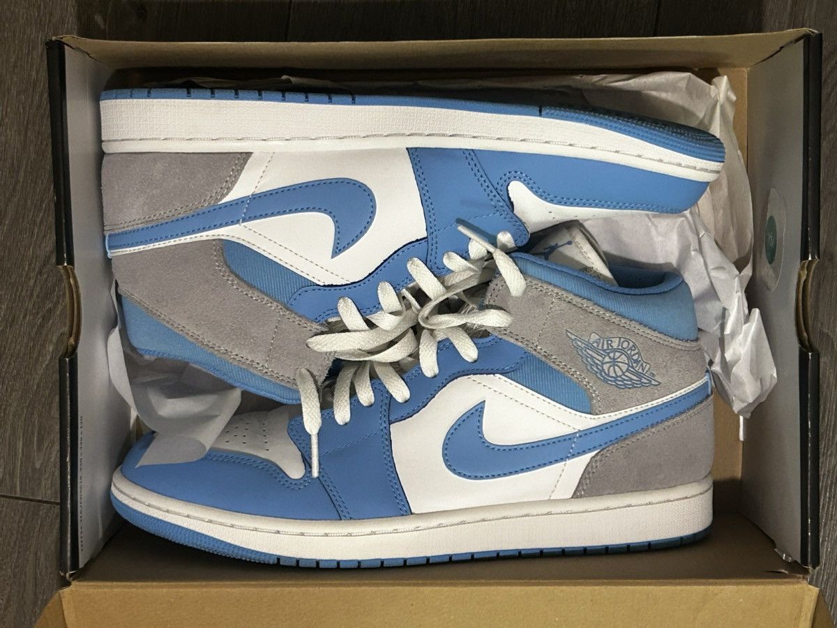 Nike Jordan 1 Mid SE’ University Blue Size US 9 / EU 42 - 1 Thumbnail