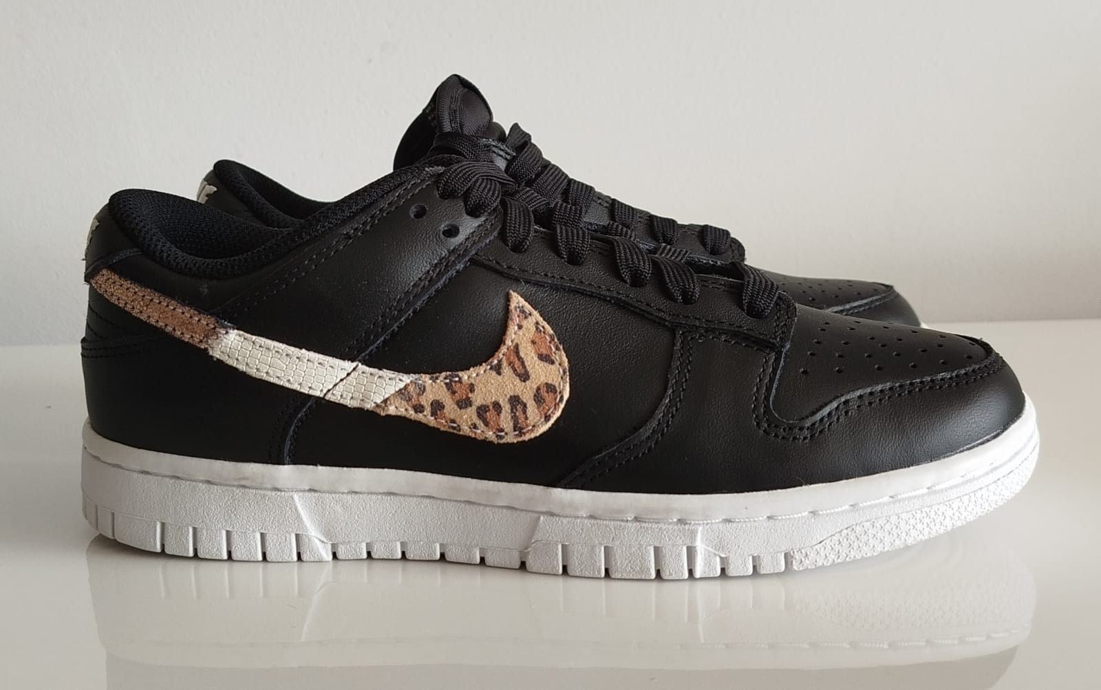 Nike Nike Dunk SE Low Primal Black Size US 6 / IT 36 - 1 Thumbnail